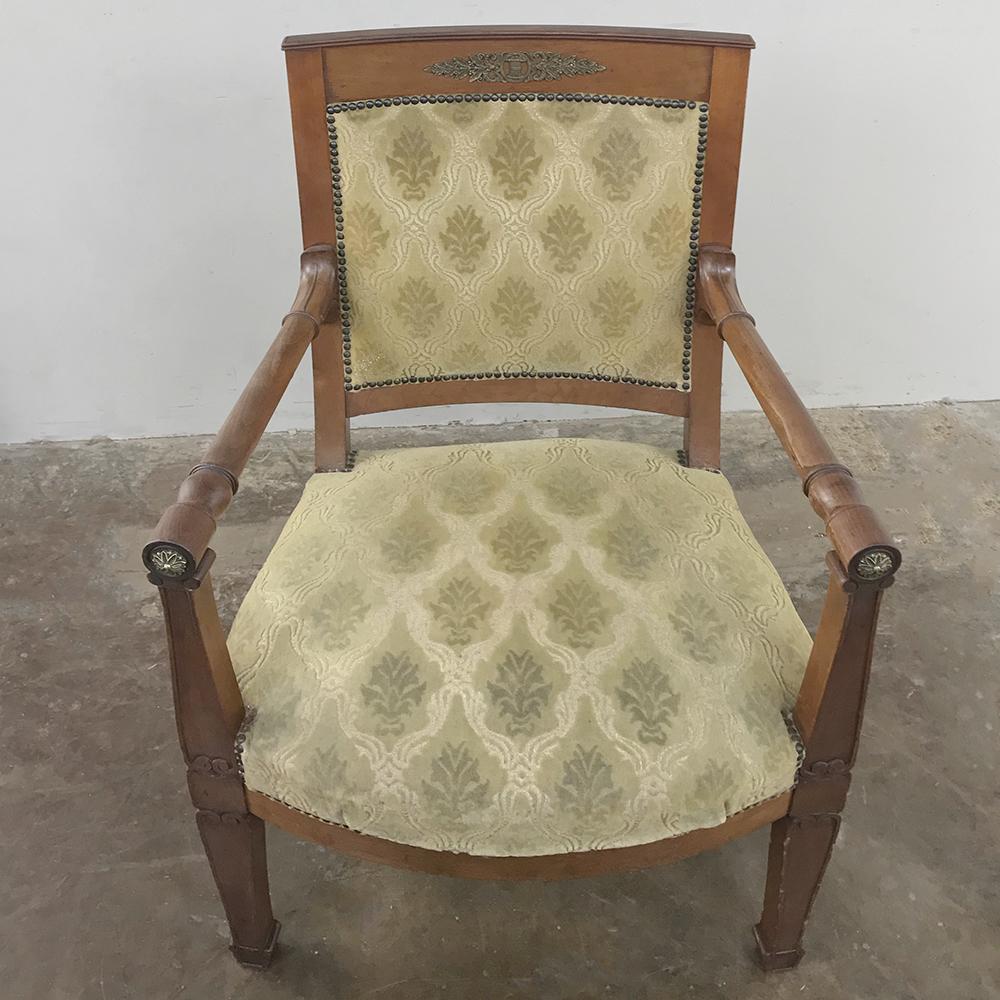 Fauteuil Empire français en acajou du XIXe siècle en vente 1