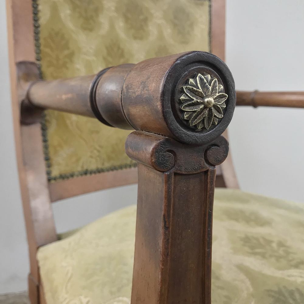 Französischer Empire-Mahagoni-Sessel aus dem 19. Jahrhundert im Angebot 1