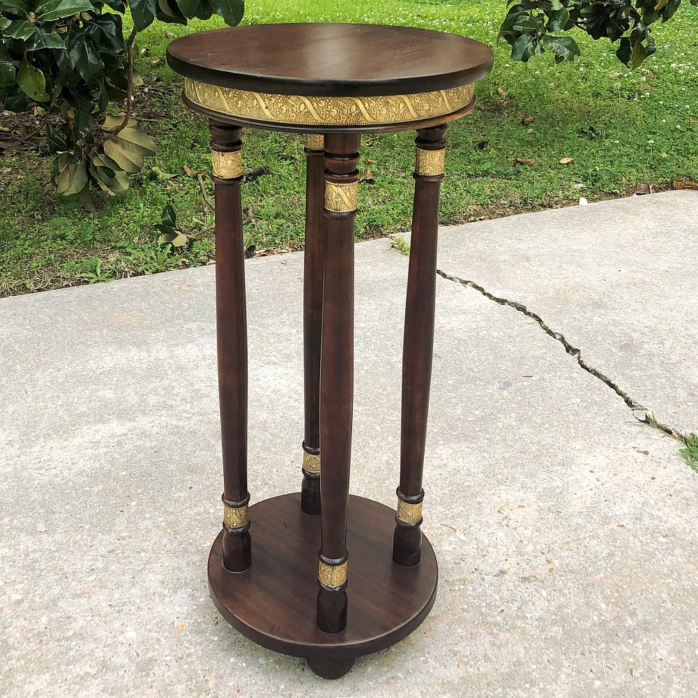 19th Century French Empire Mahogany & Brass Pedestal ~ End Table In Good Condition For Sale In Dallas, TX