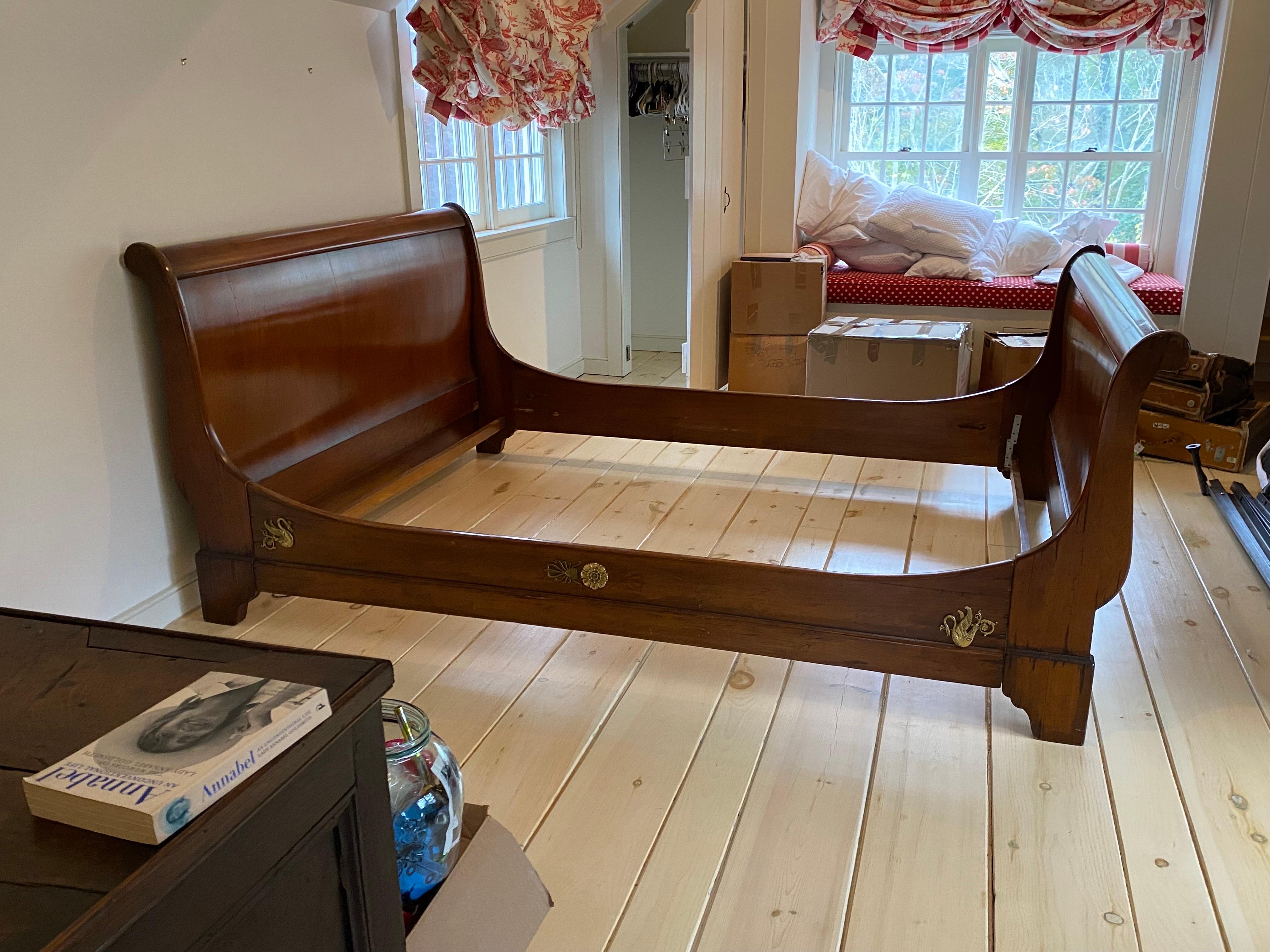 antique brass queen bed