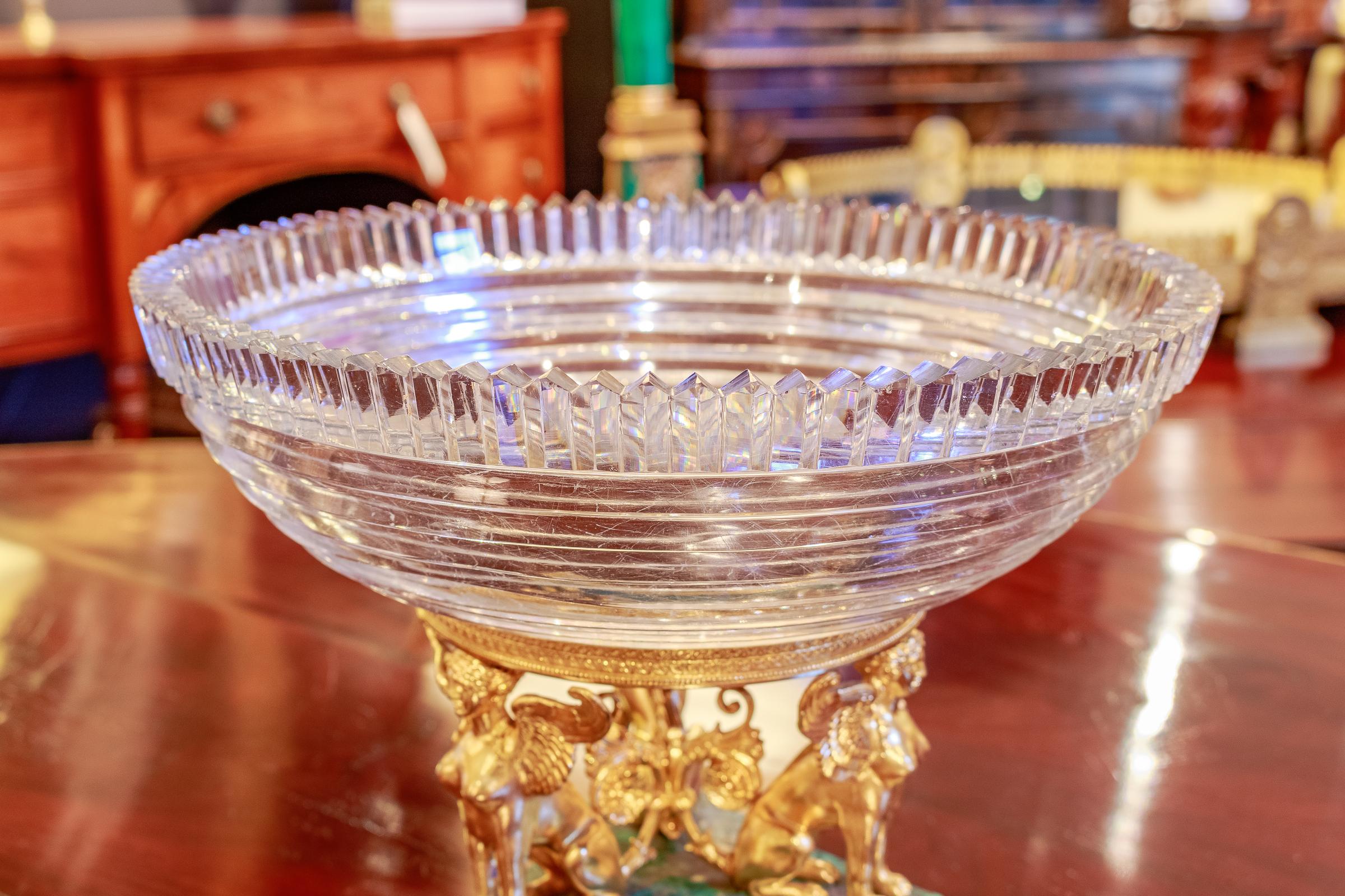 19th Century French Empire Malachite and Gilt Bronze Centerpiece In Good Condition For Sale In Dallas, TX