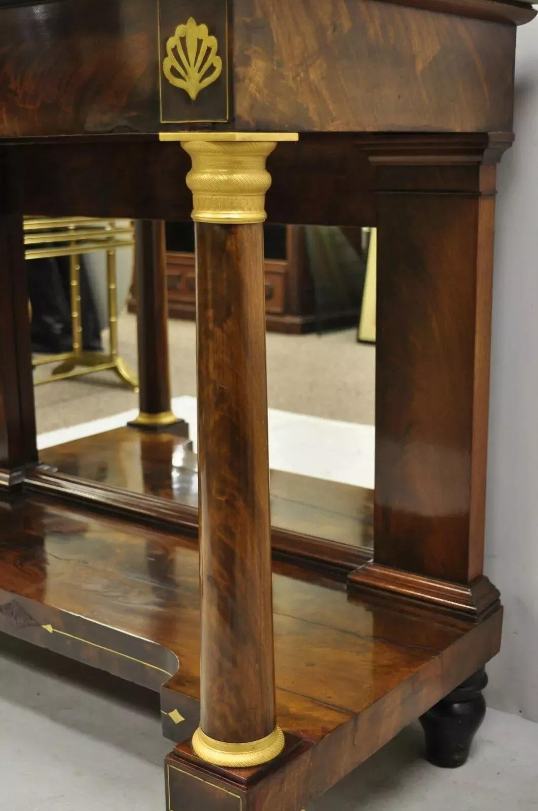Tavolo da sala consolle Impero francese del XIX secolo con piano in marmo e piedi a zampa d'asino in bronzo in vendita 5