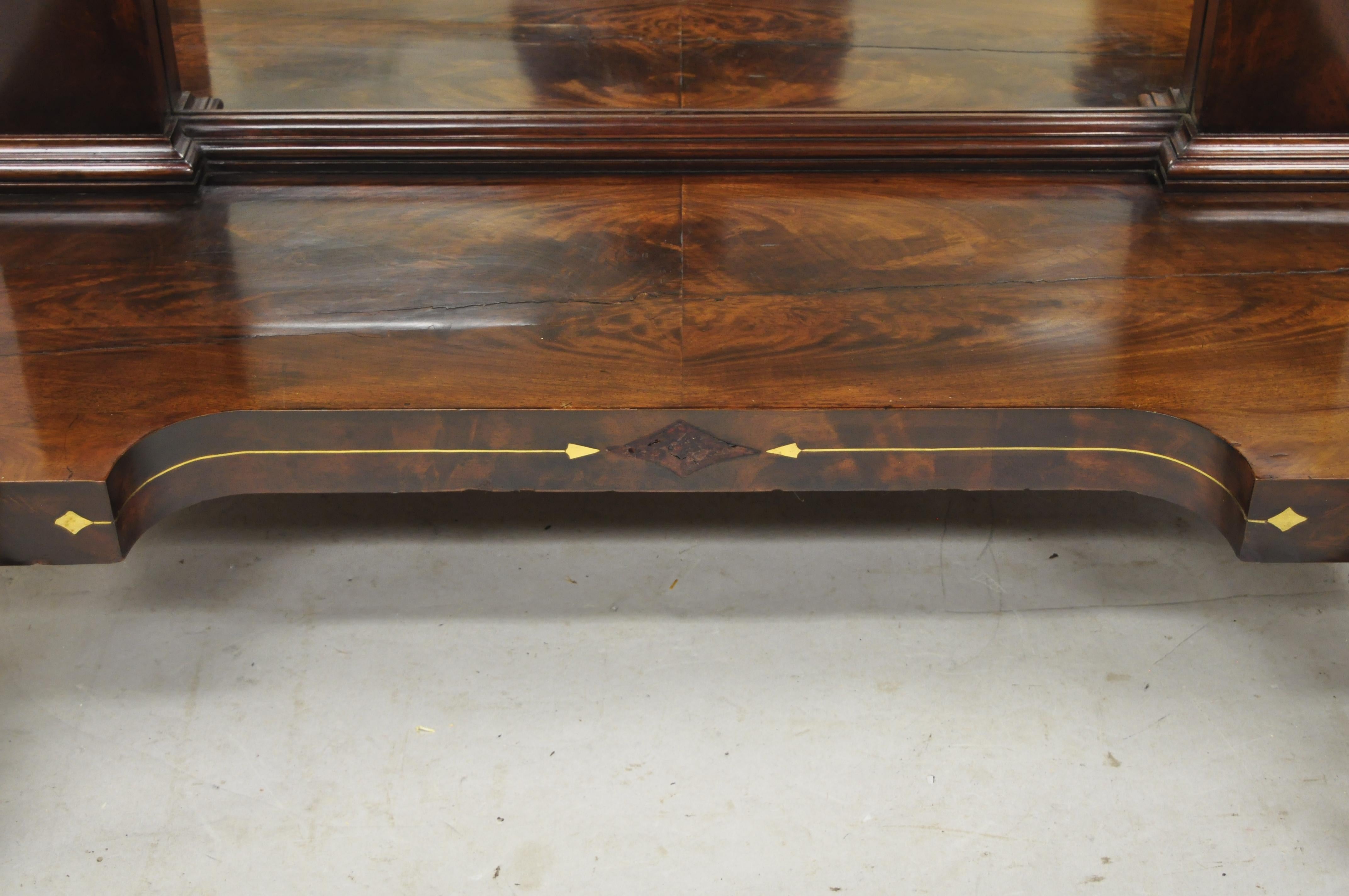table console Empire du 19ème siècle à plateau en marbre et bronze orné de pattes de bois en vente 3