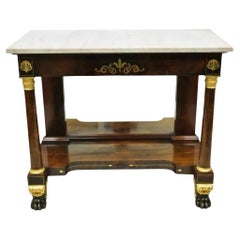 Tavolo da sala consolle Impero francese del XIX secolo con piano in marmo e piedi a zampa d'asino in bronzo