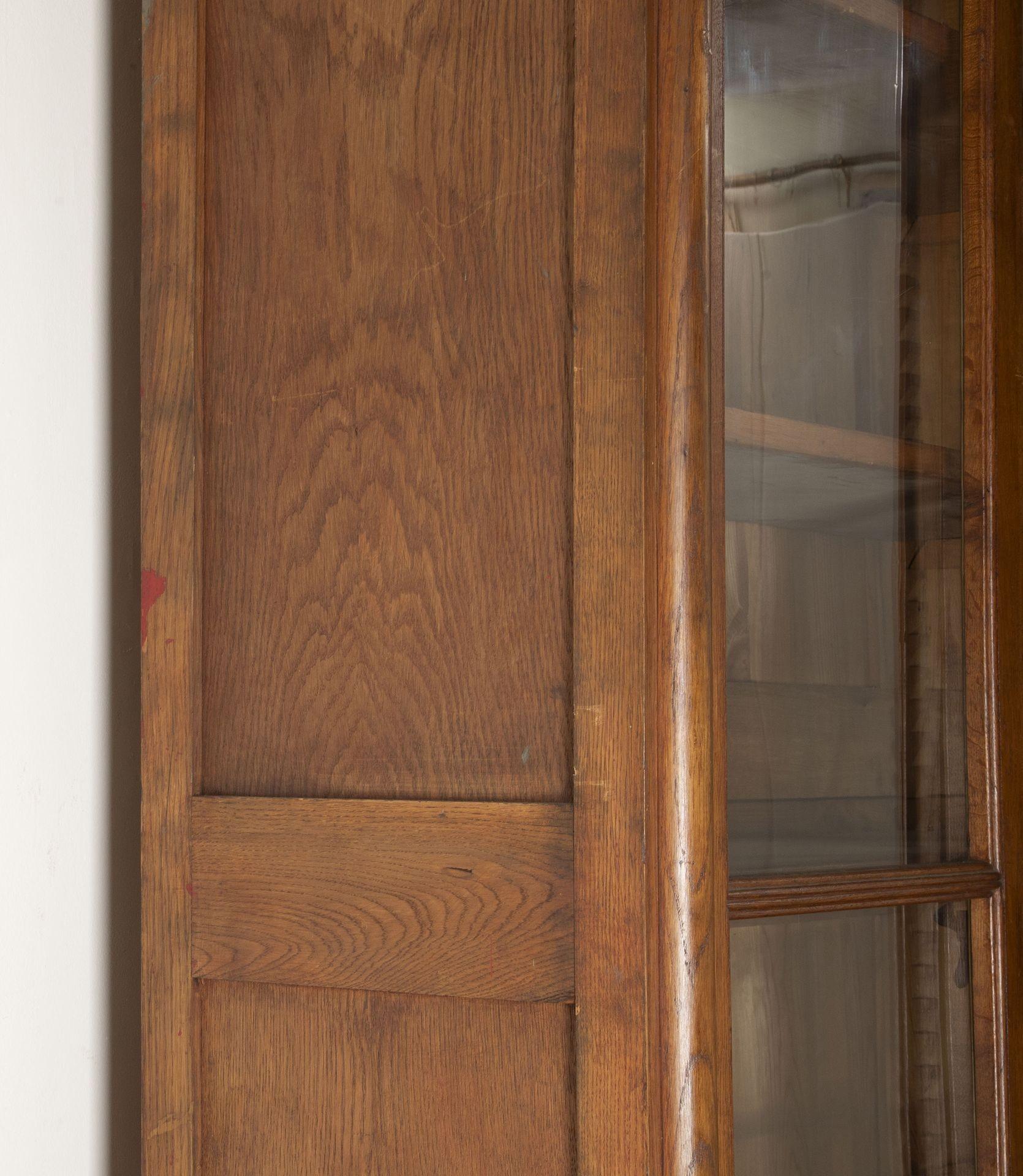 Français Bibliothèque en chêne d'époque Empire français du 19e siècle en vente