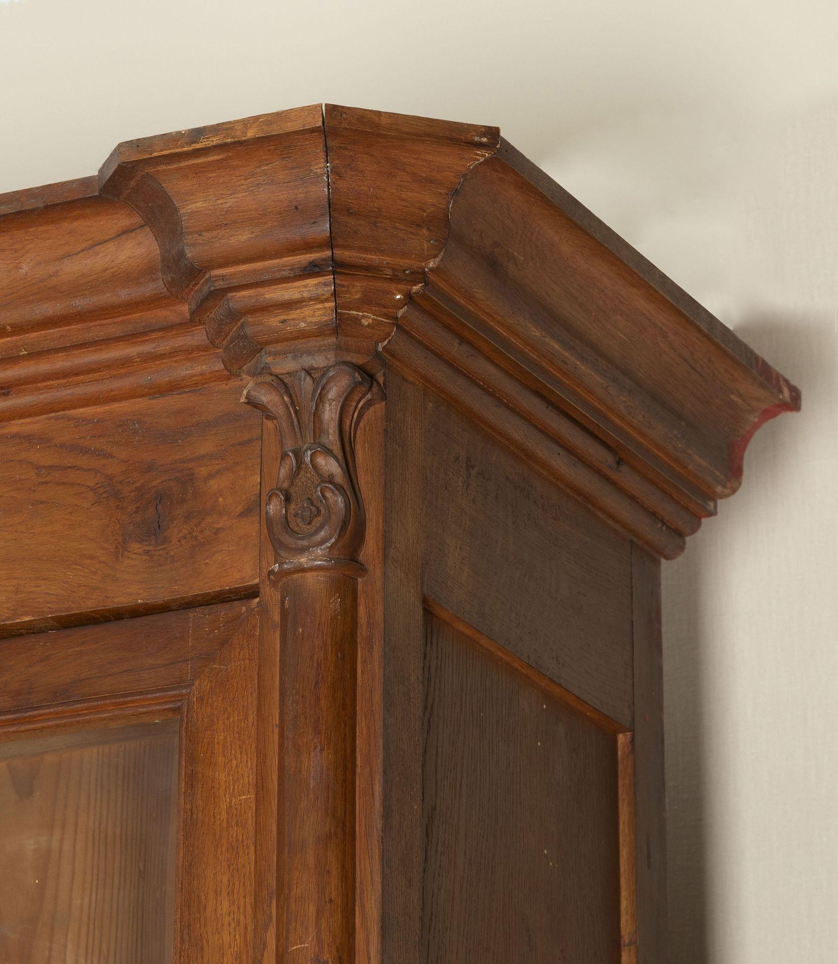 Bibliothèque en chêne d'époque Empire français du 19e siècle en vente 2