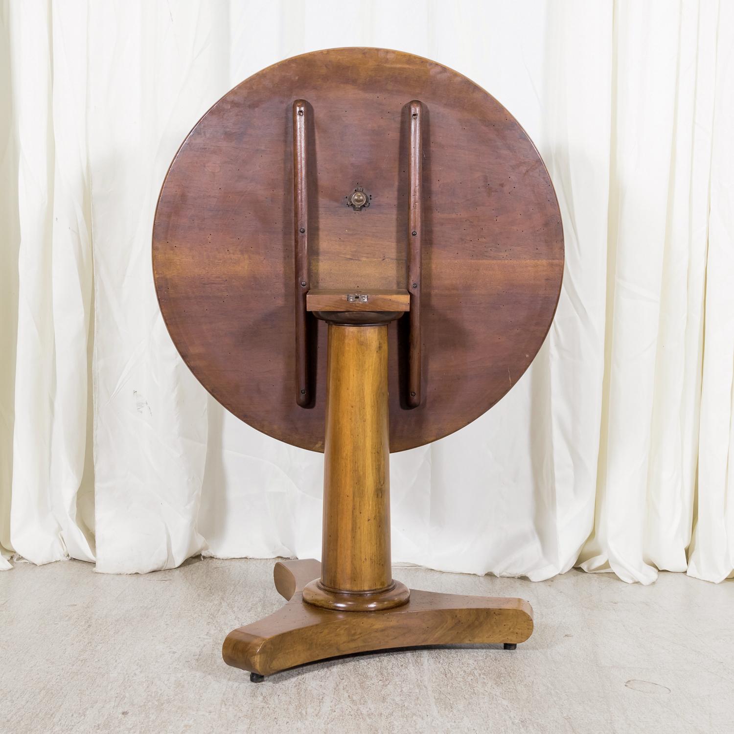 19th Century French Empire Period Solid Walnut Tilt Top Gueridon Side Table 4