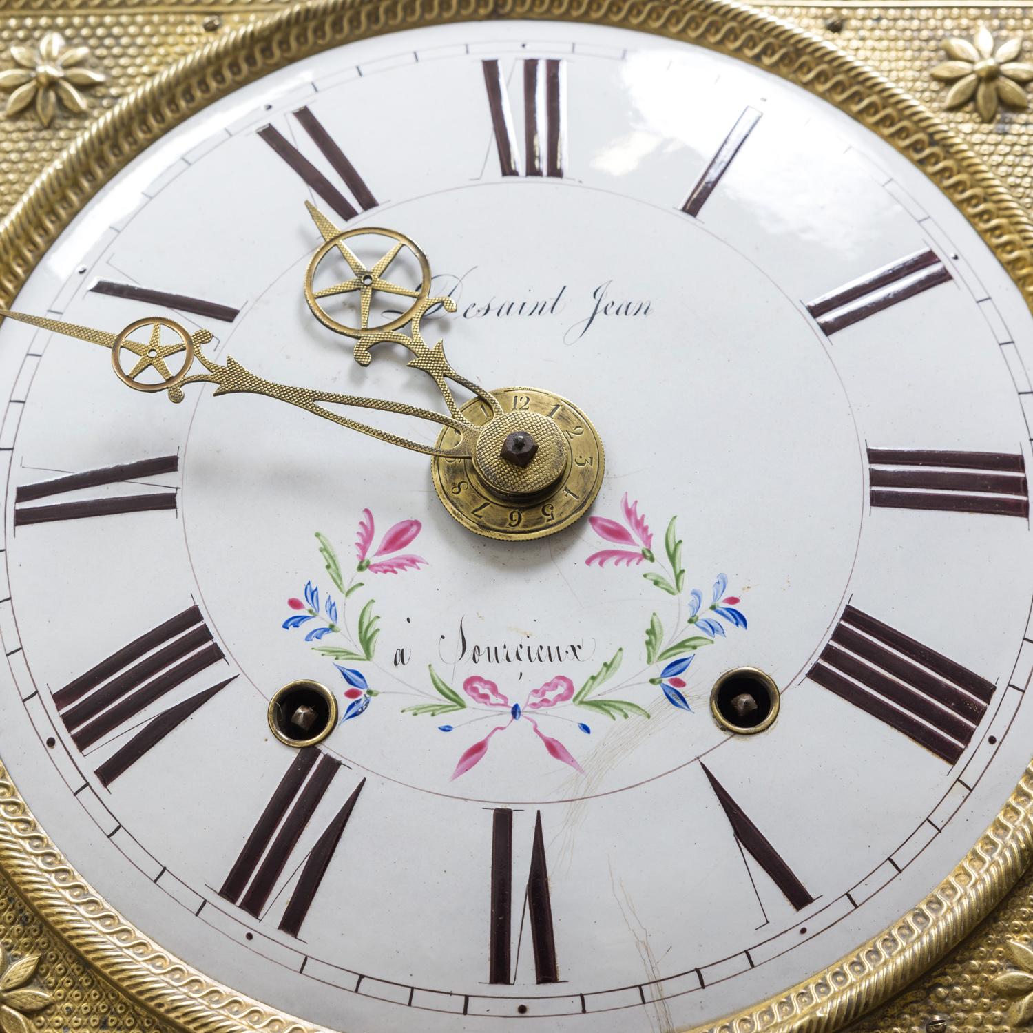 Horloge comtoise à huit jours en noyer, d'époque Empire, du XIXe siècle Bon état - En vente à Birmingham, AL