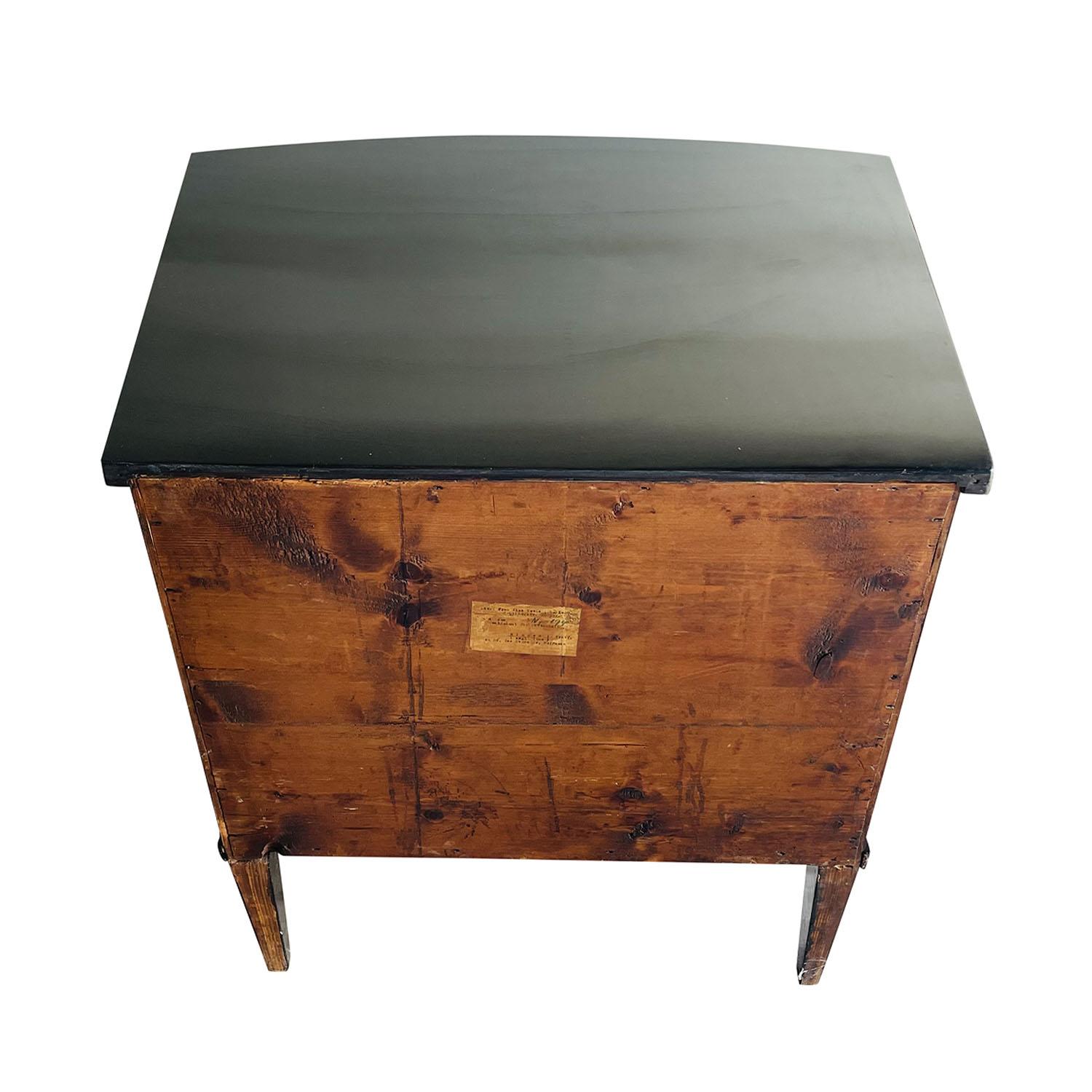 Table de nuit française du 19ème siècle en ébène poli - meuble de rangement ancien unique en vente 1