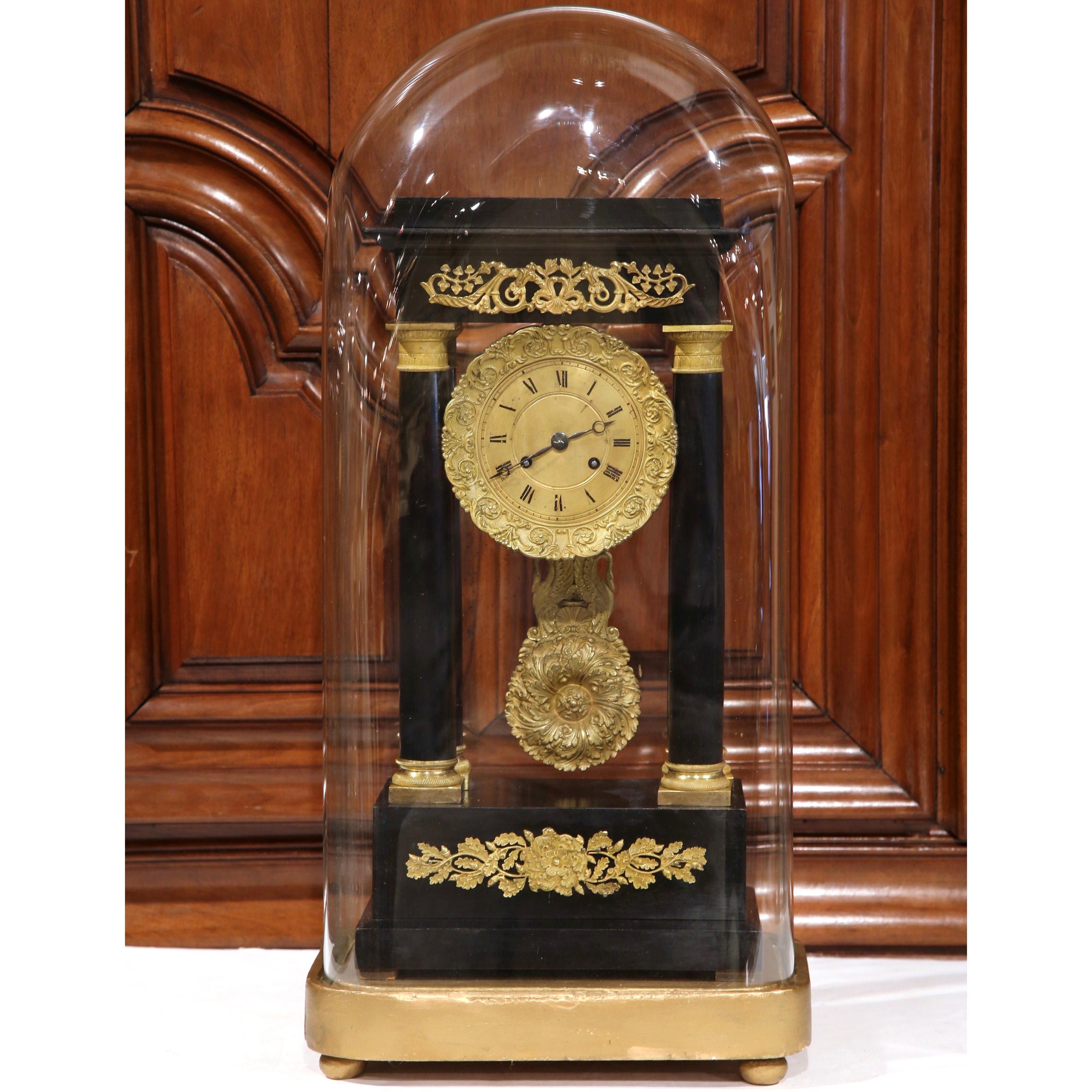 19th Century French Empire Portico Mantel Clock in Original Glass Dome In Excellent Condition For Sale In Dallas, TX