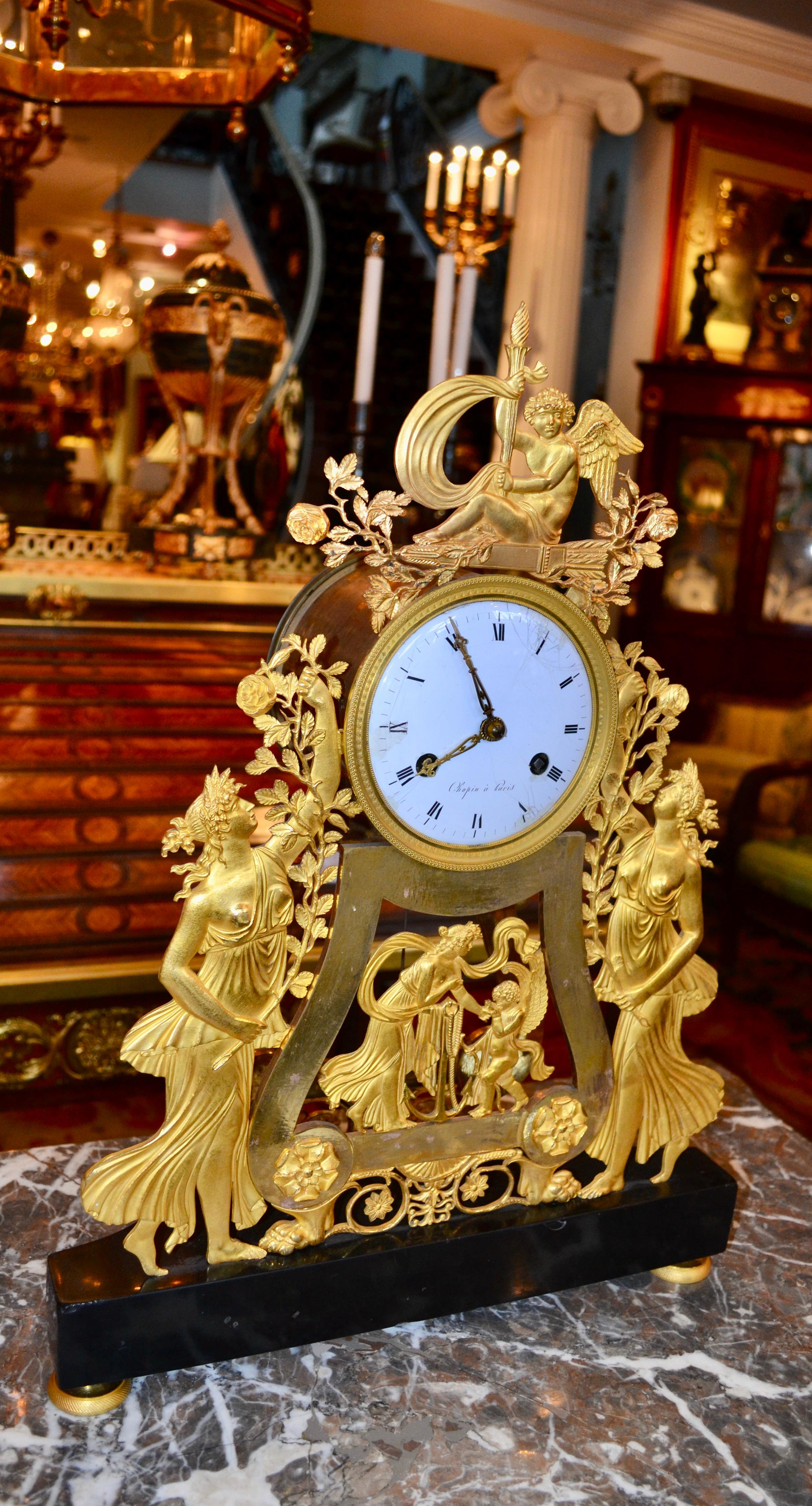 Horloge squelette de l'Empire français du 19e siècle avec Vierges gitanes en vente 3