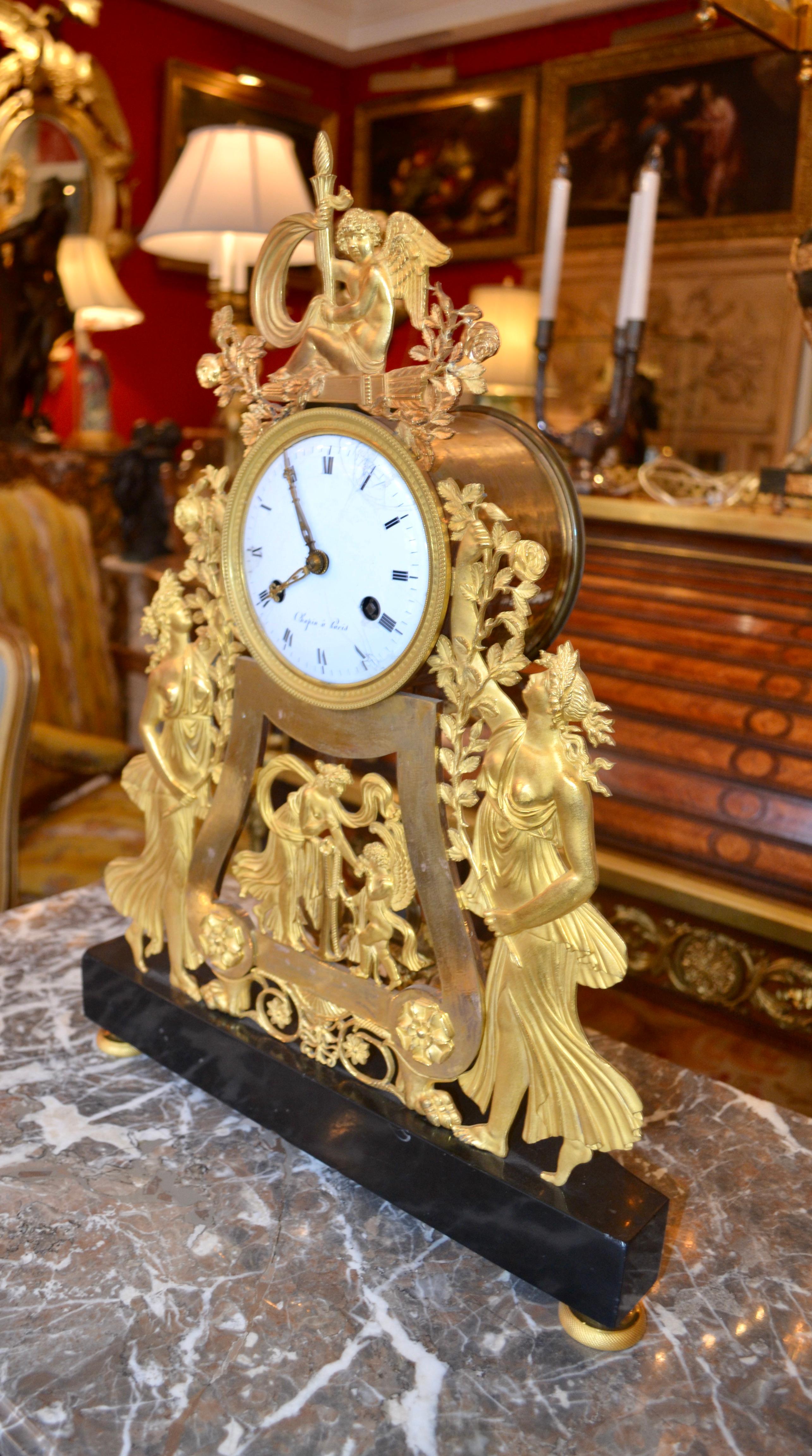 Horloge squelette de l'Empire français du 19e siècle avec Vierges gitanes en vente 4