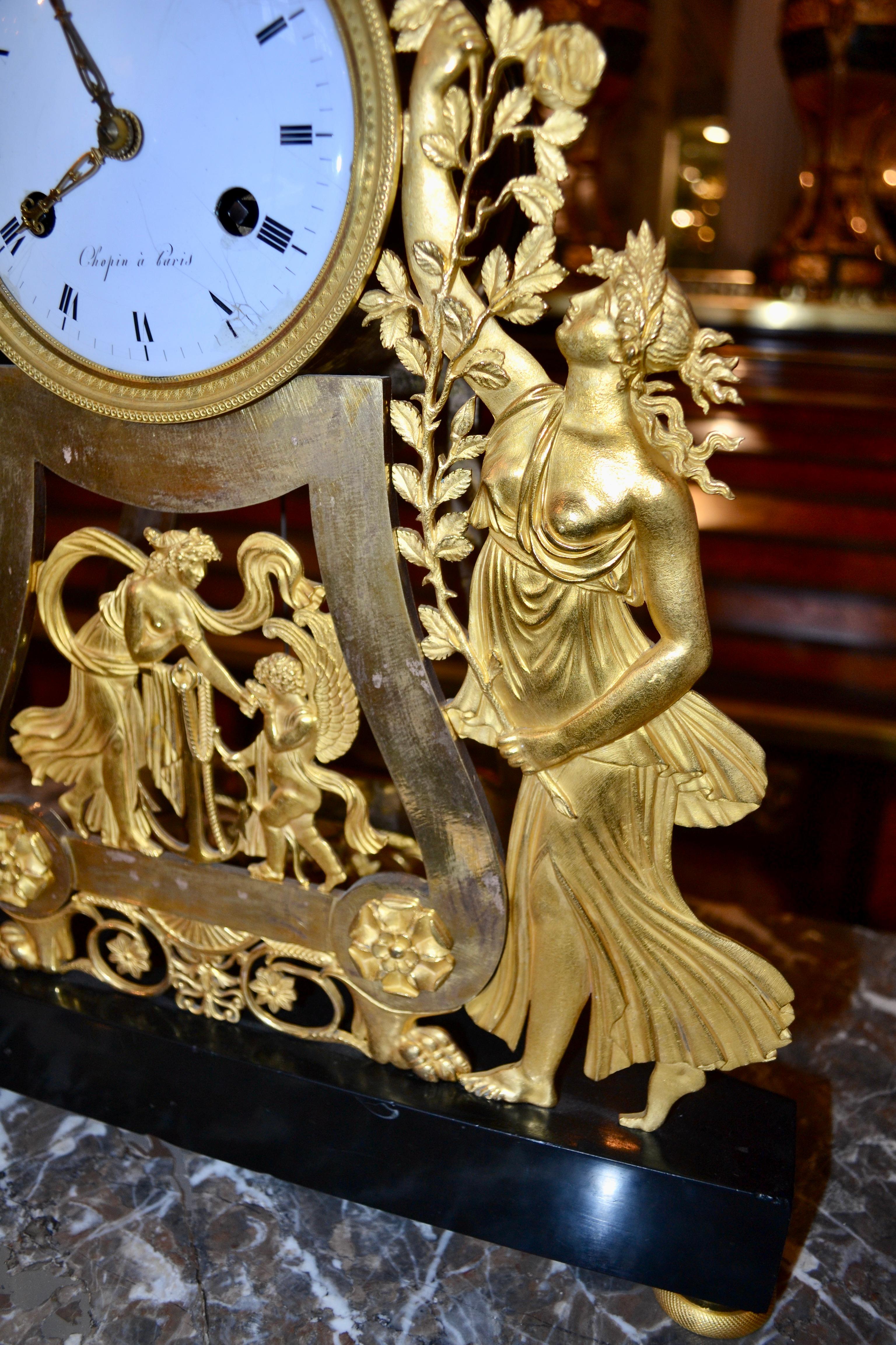 Horloge squelette de l'Empire français du 19e siècle avec Vierges gitanes en vente 1