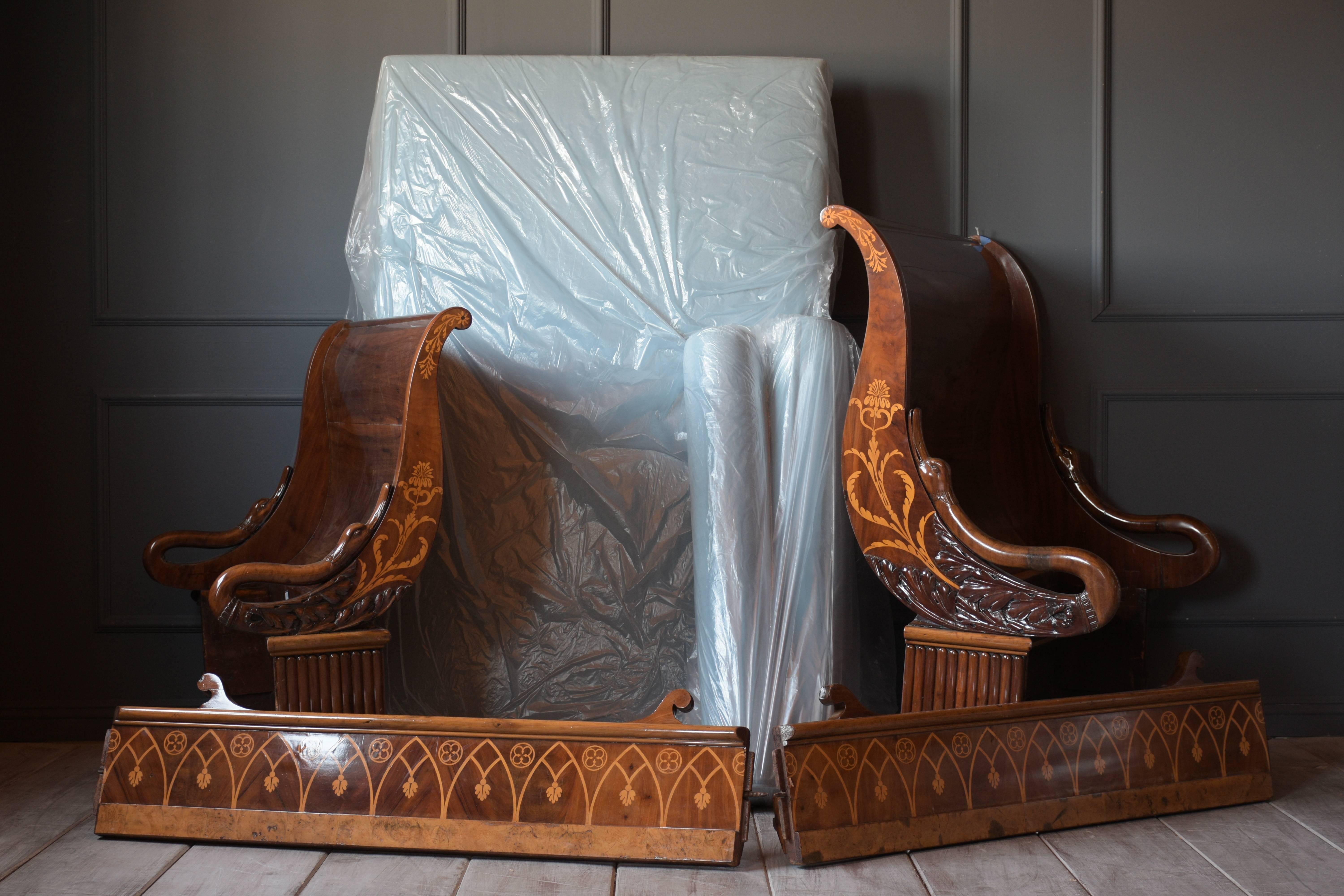 19th Century French Empire Sleigh Daybed 4