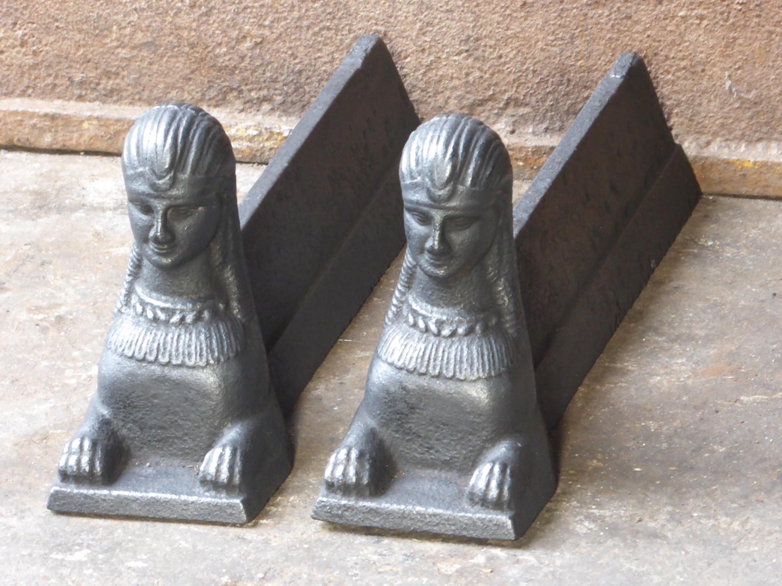 19th century French Empire 'Sphinx' fire dogs made of cast iron. The andirons have a black / pewter patina.







  