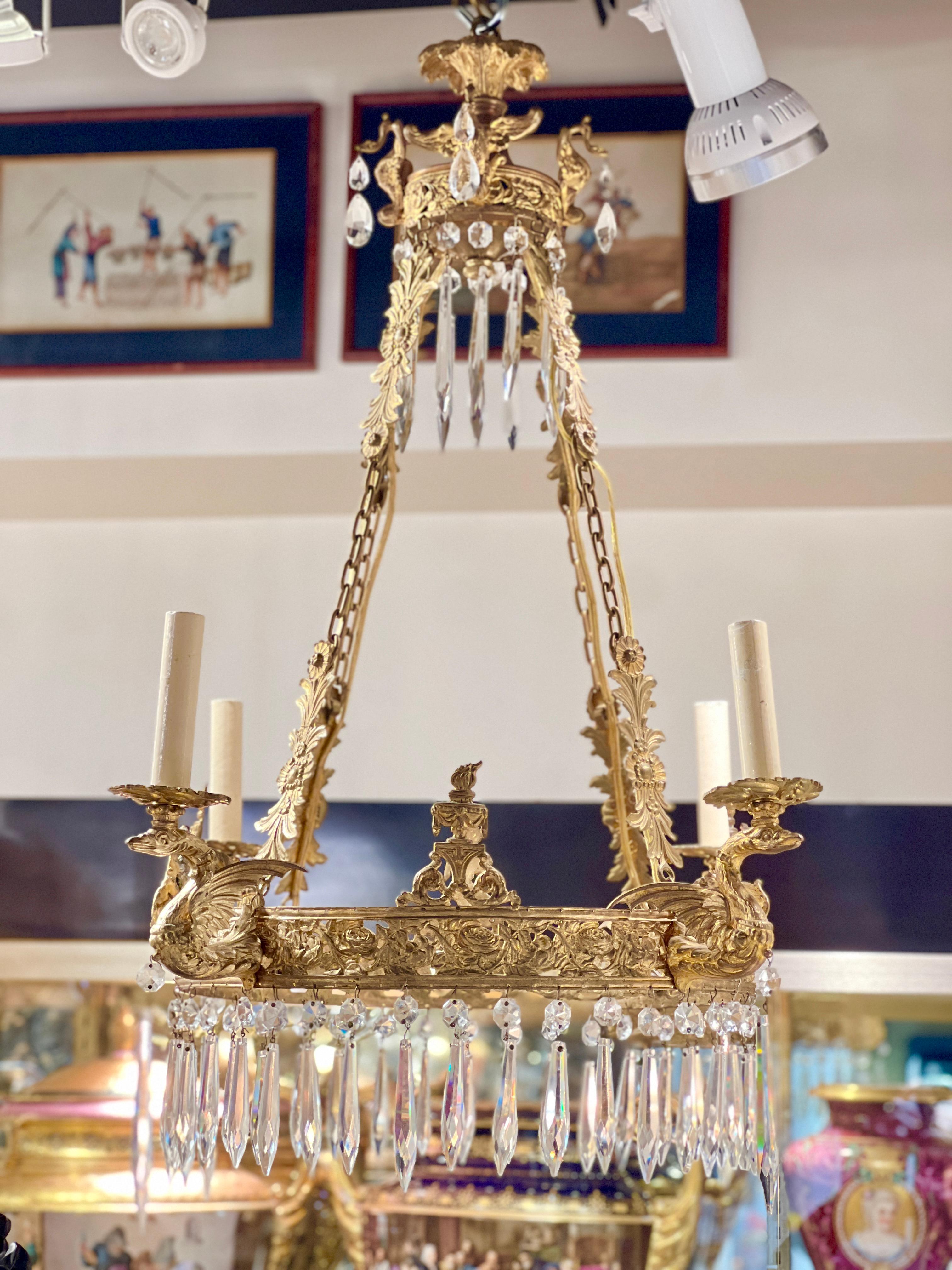 Araña de 4 luces de bronce dorado estilo Imperio francés del siglo XIX en venta 4