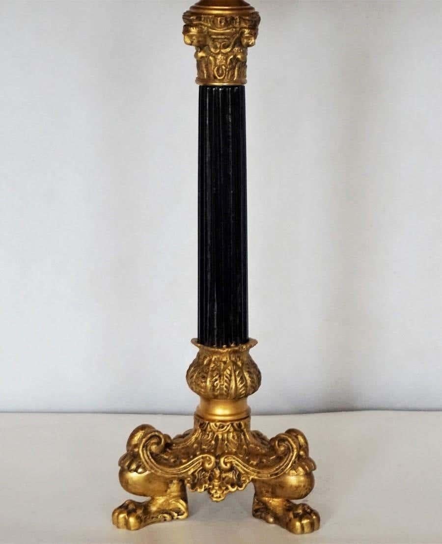 19th Century French Empire Style Bronze Column Candelabra Two-Light Table Lamp In Good Condition In Frankfurt am Main, DE