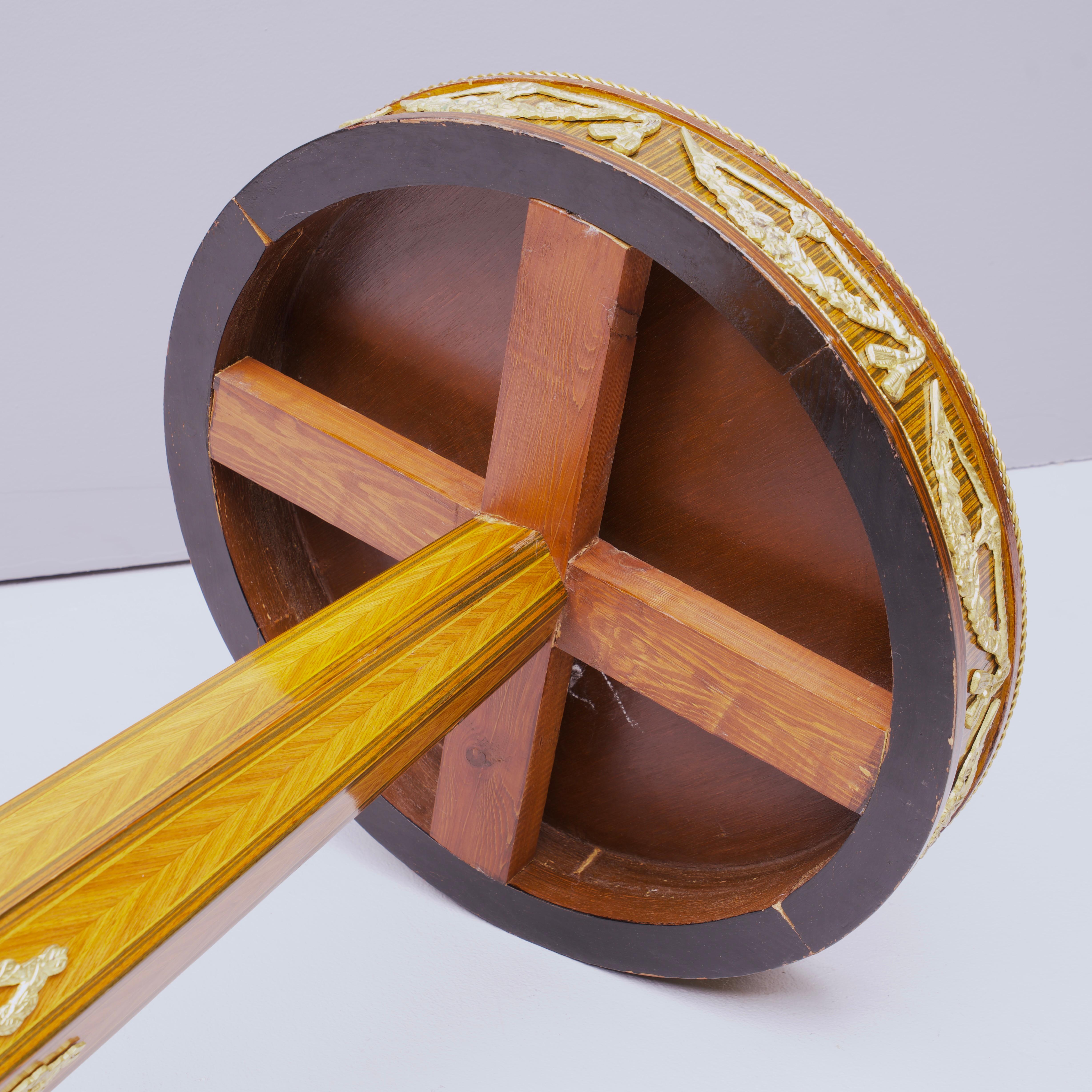 Centre de table à fleurs de style Empire français du 19e siècle en vente 3