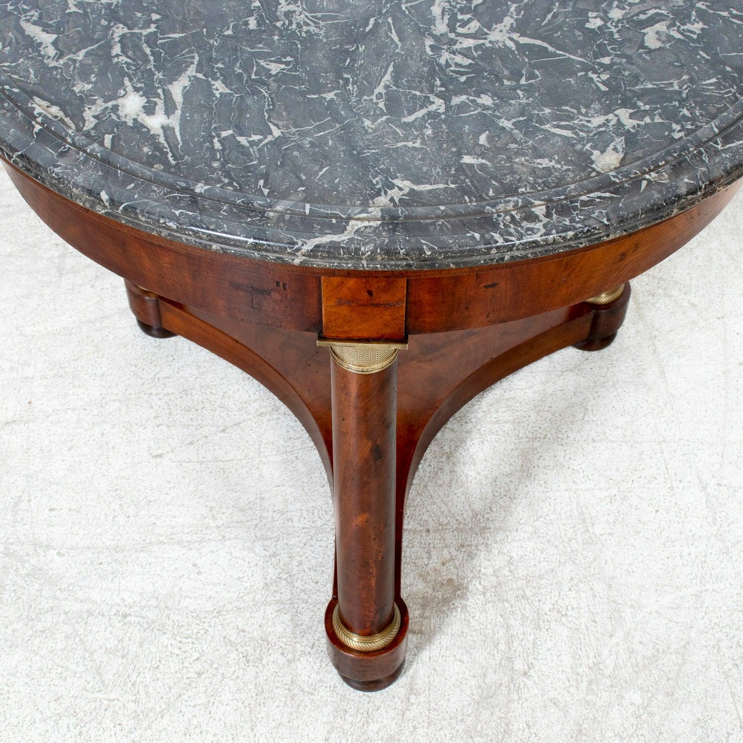 19th Century French Empire Style Mahogany Gueridon with Sainte Anne Marble Top im Angebot 4
