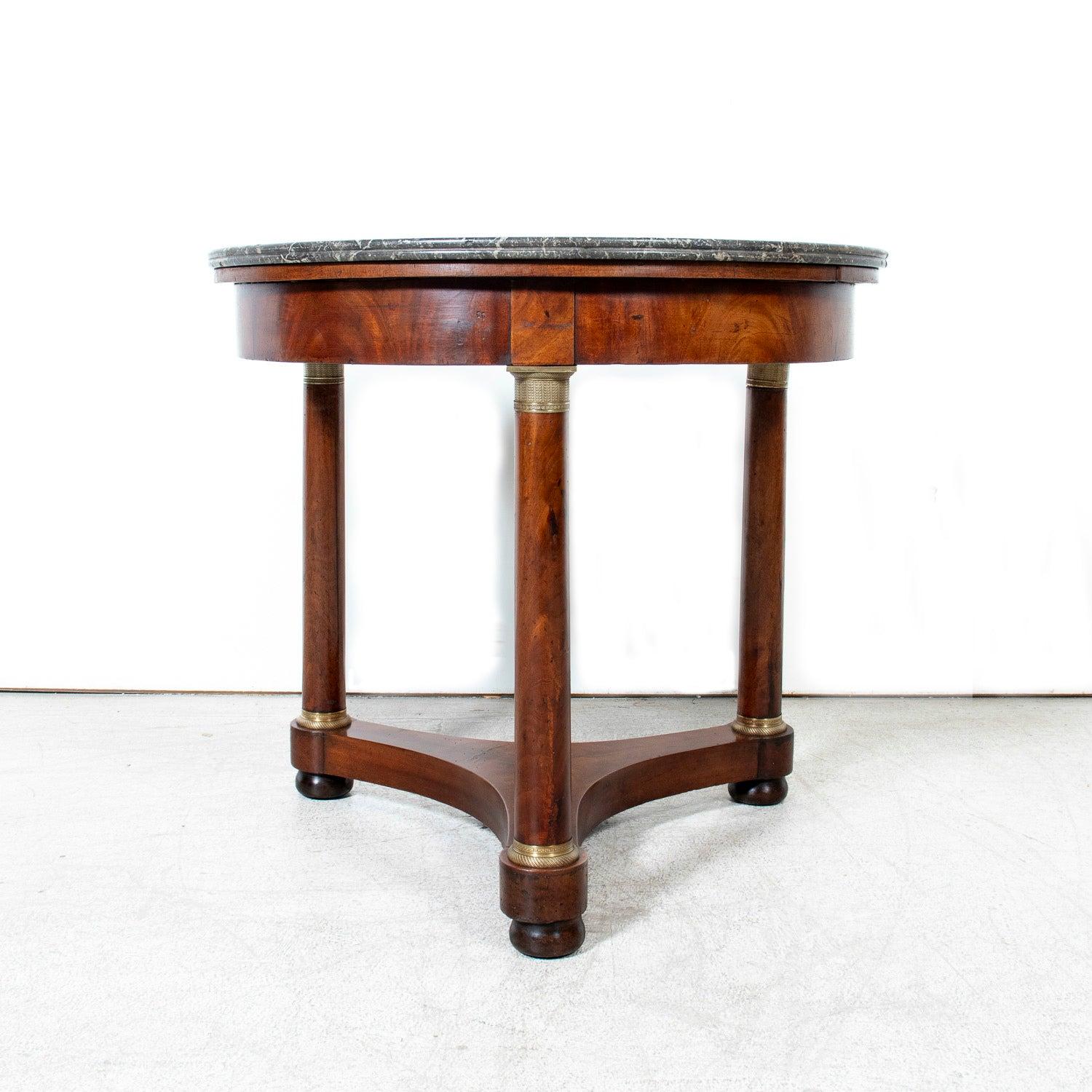 19th Century French Empire Style Mahogany Gueridon with Sainte Anne Marble Top im Angebot 5