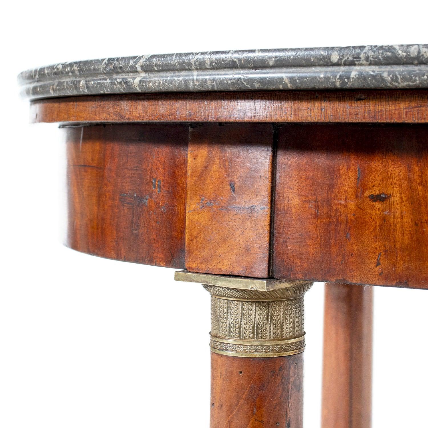 19th Century French Empire Style Mahogany Gueridon with Sainte Anne Marble Top im Angebot 7