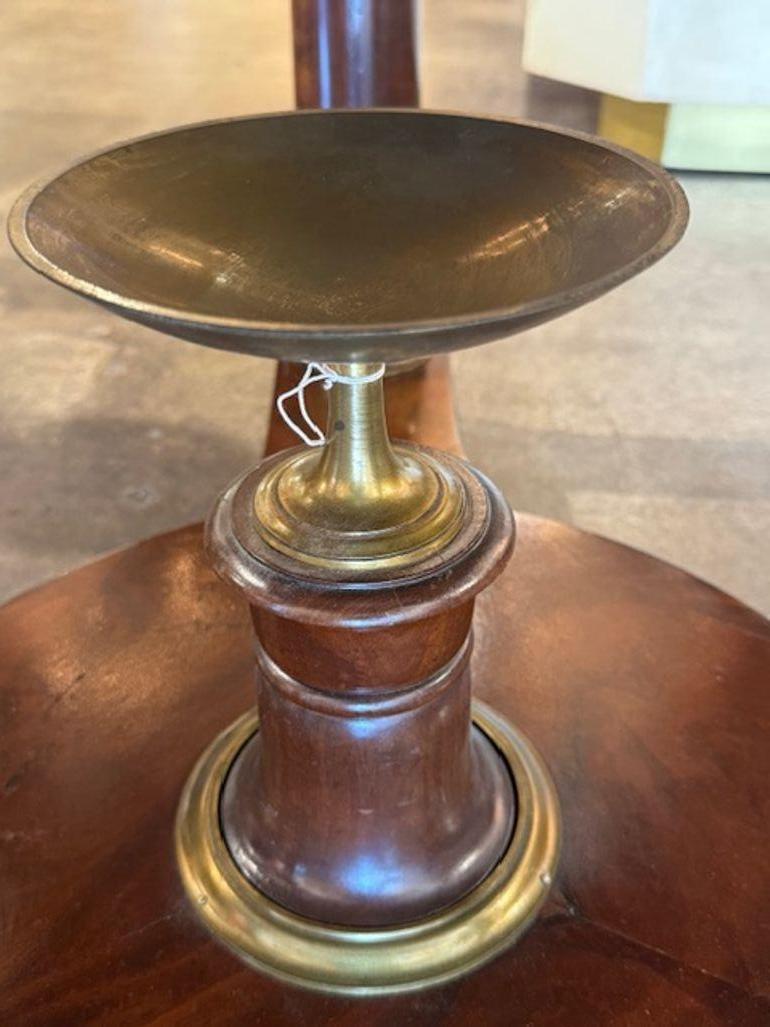 Table en acajou de style Empire français du XIXe siècle avec plateau en marbre Bon état - En vente à Dallas, TX