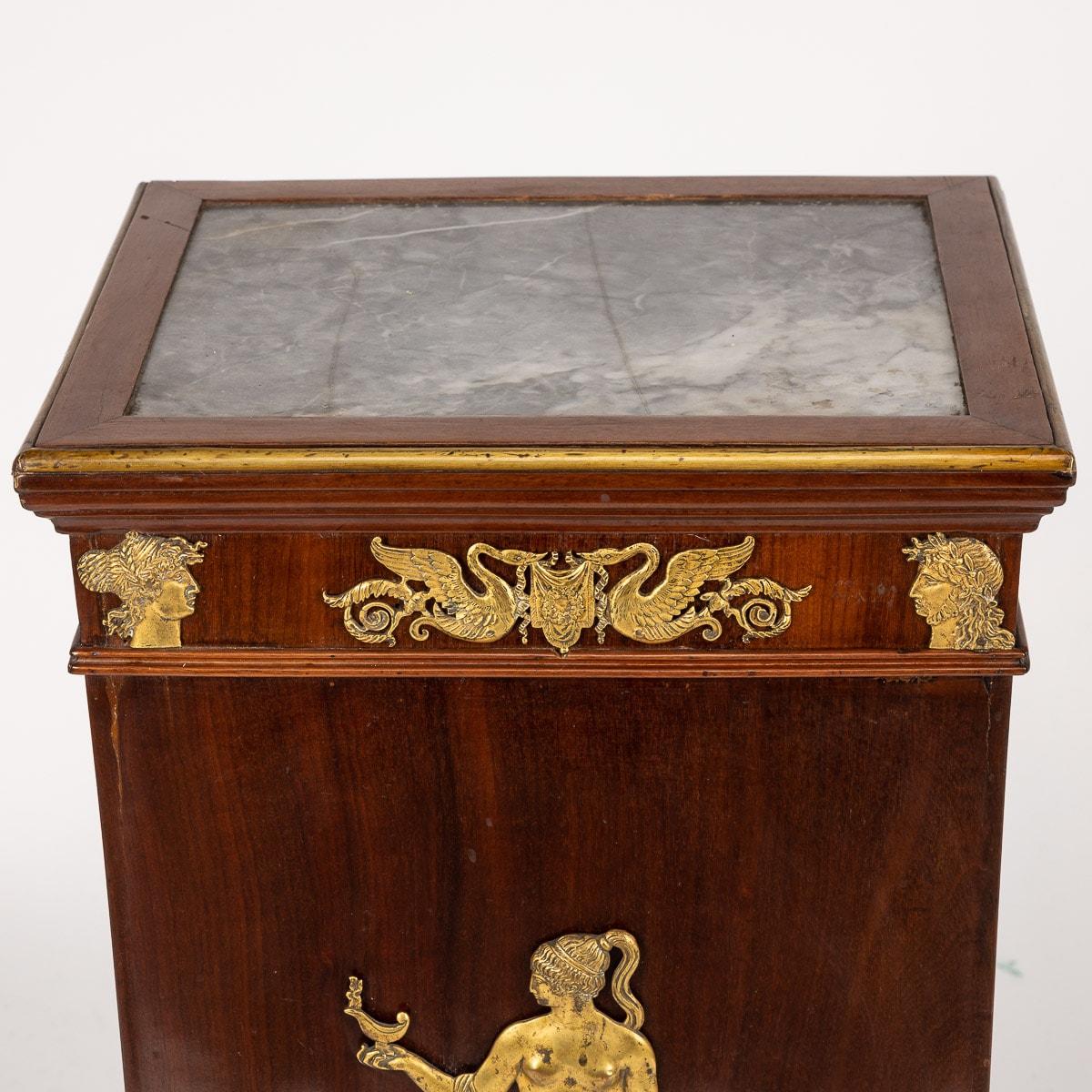 19th Century French Empire Style Ormolu Mounted Wood & Marble Pedestal, C.1890 For Sale 9