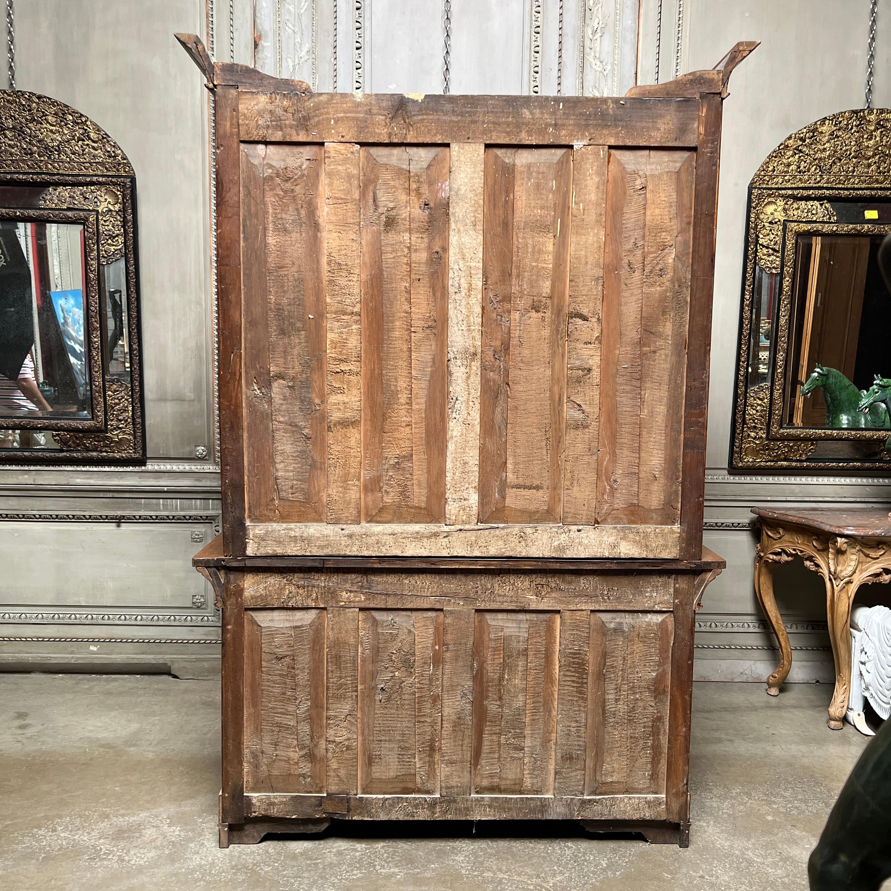 19th Century French Empire Walnut Bookcase In Good Condition For Sale In Dallas, TX