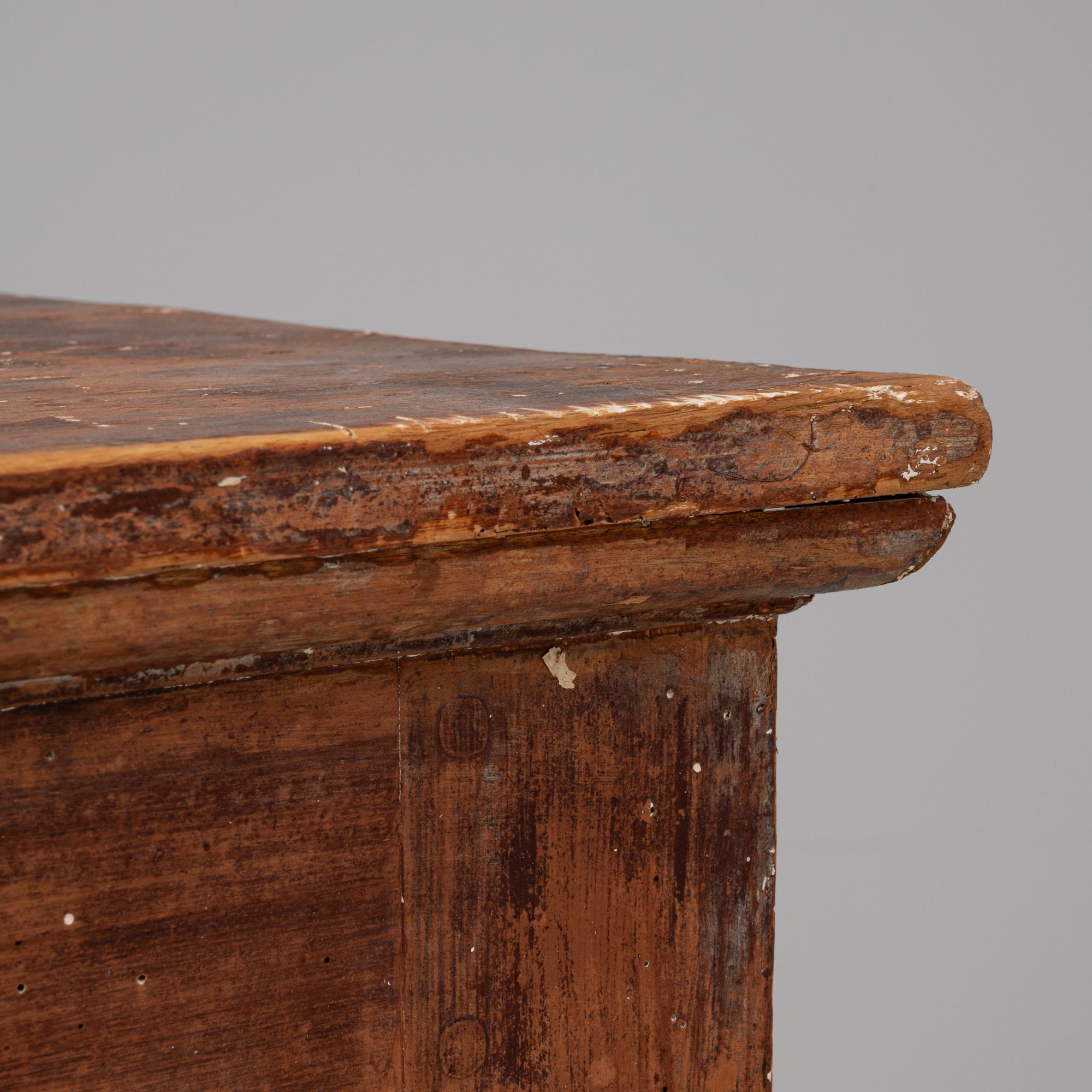 Buffet in legno della provincia francese europea del XIX secolo in vendita 4