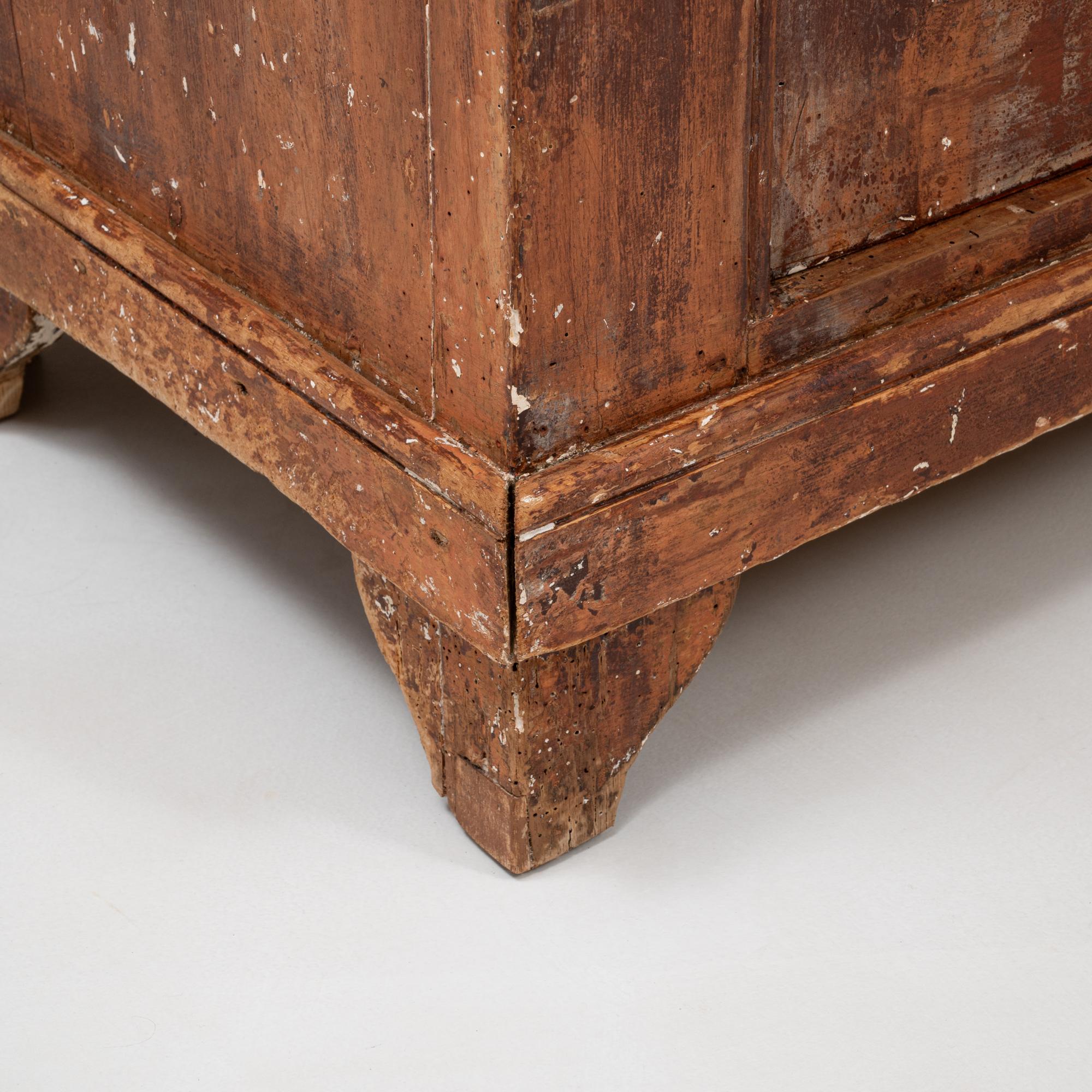 Buffet in legno della provincia francese europea del XIX secolo in vendita 6