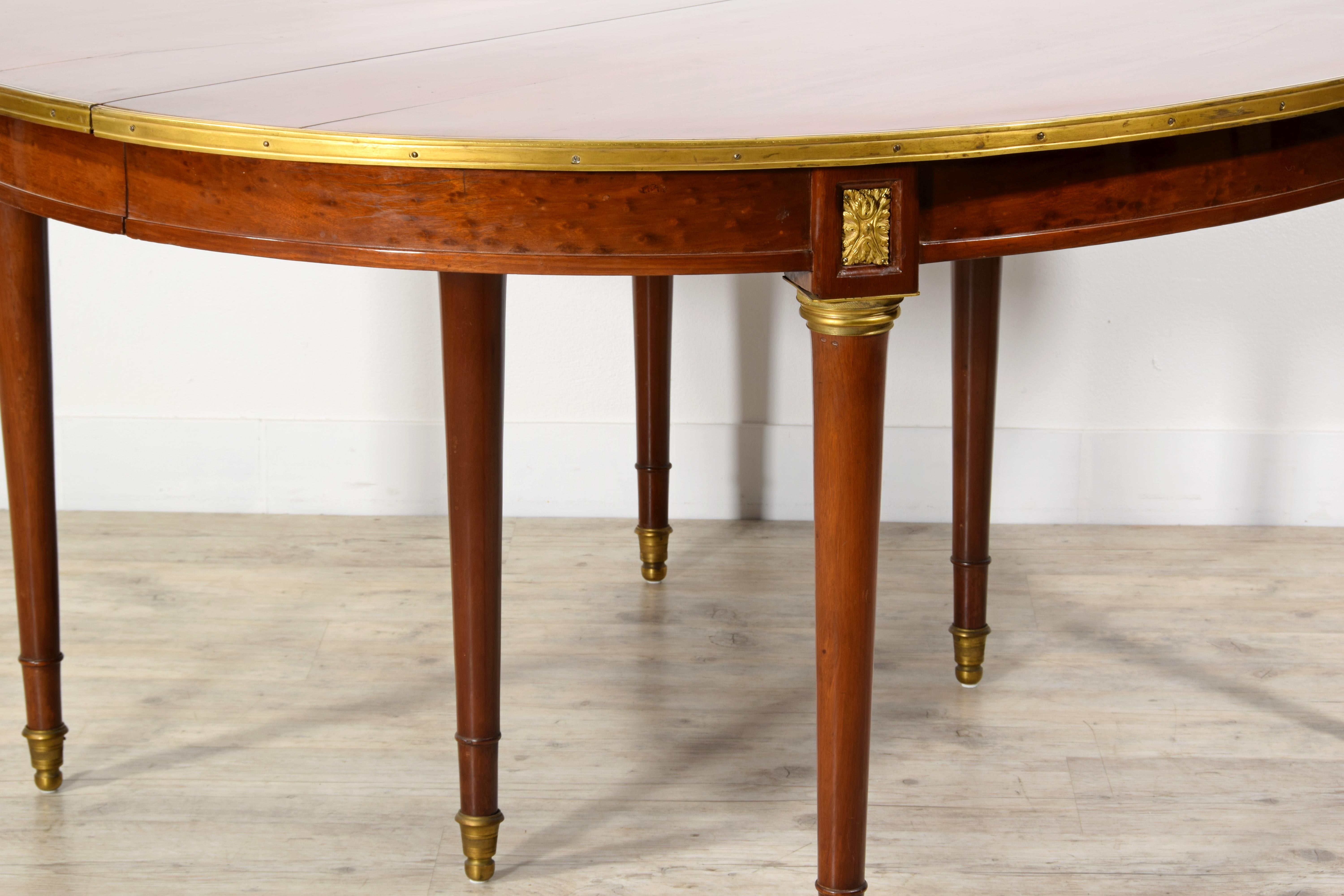 Table ovale extensible française du 19ème siècle en vente 3