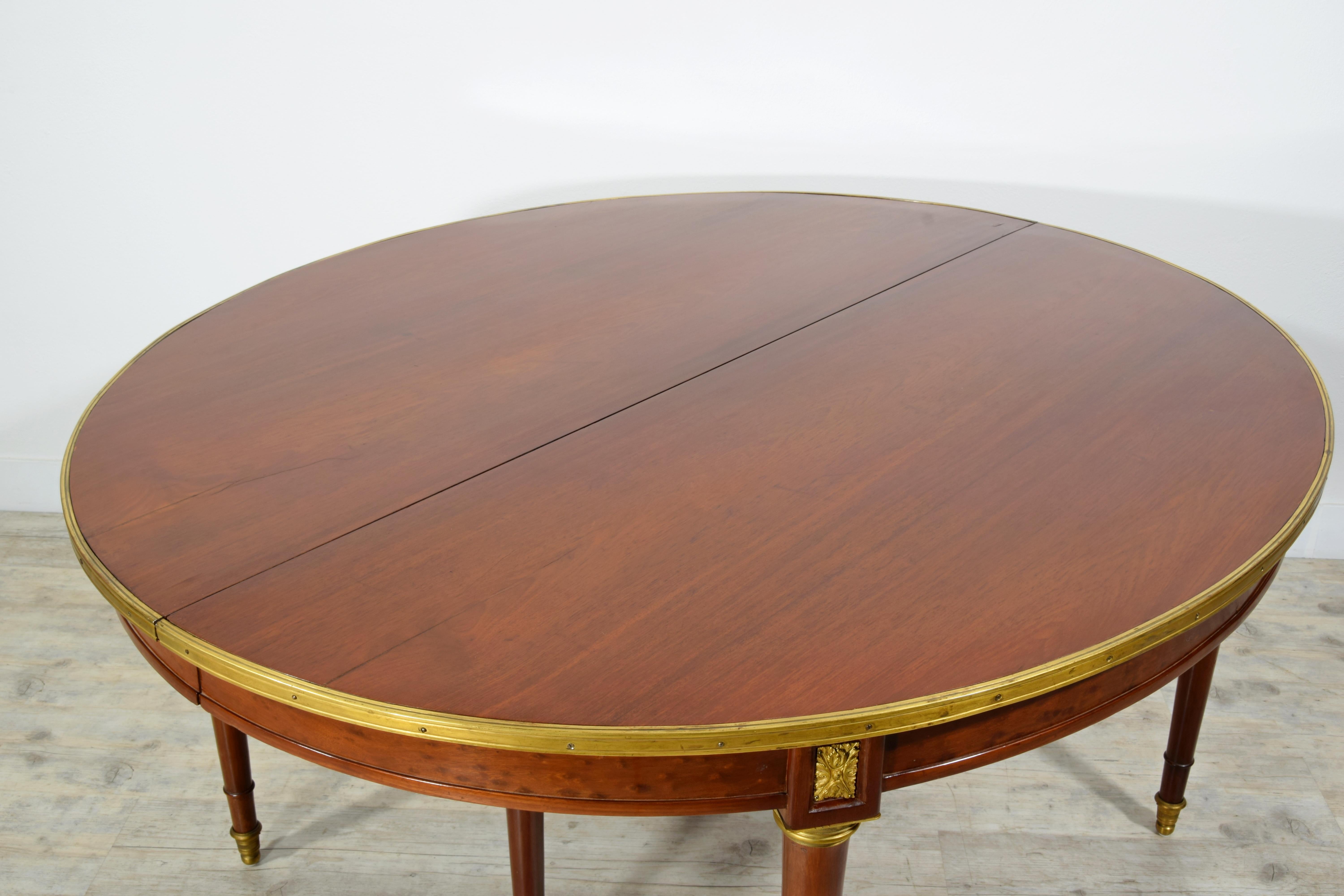 Table ovale extensible française du 19ème siècle en vente 6