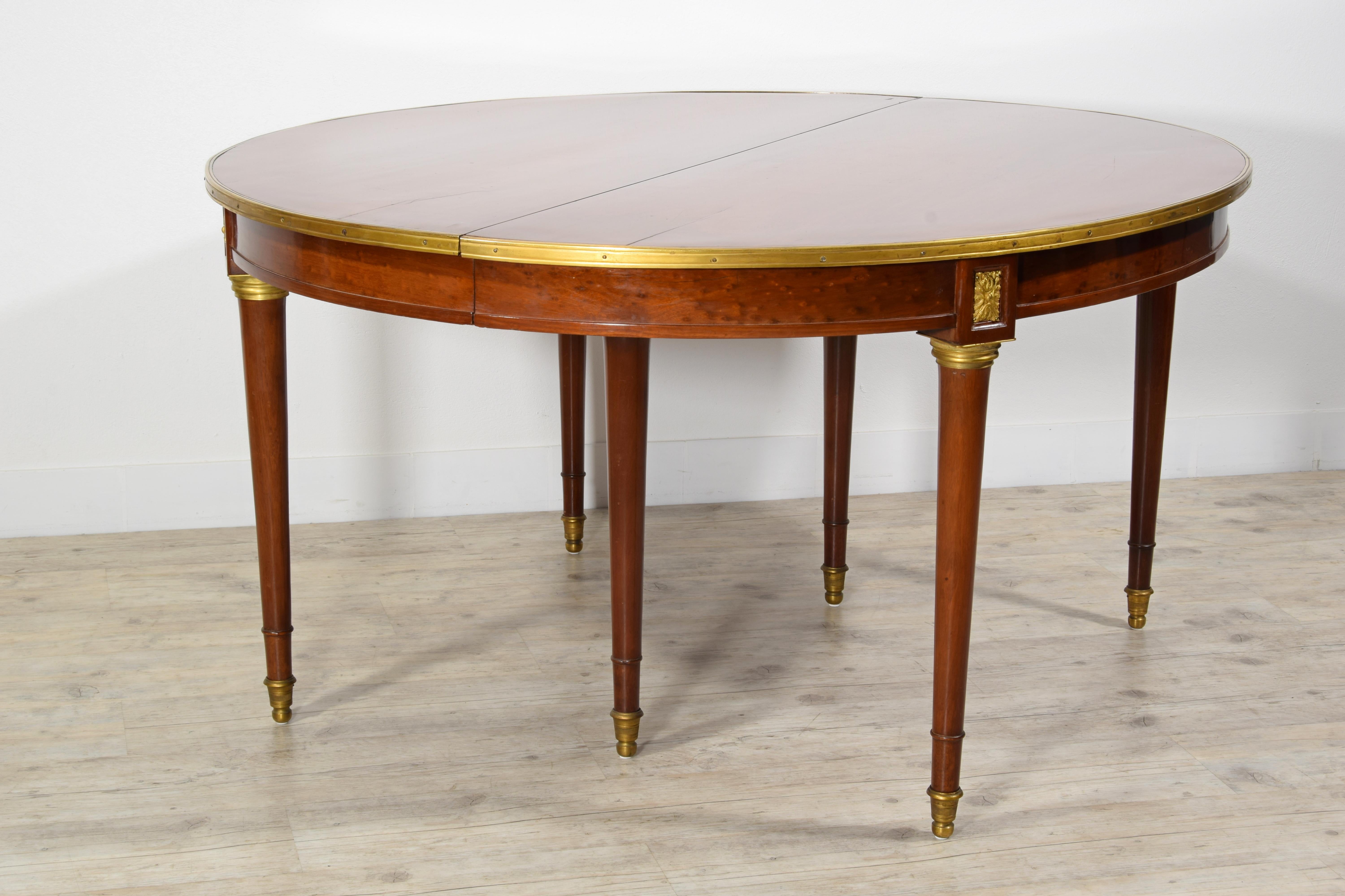 Table ovale extensible française du 19ème siècle en vente 7