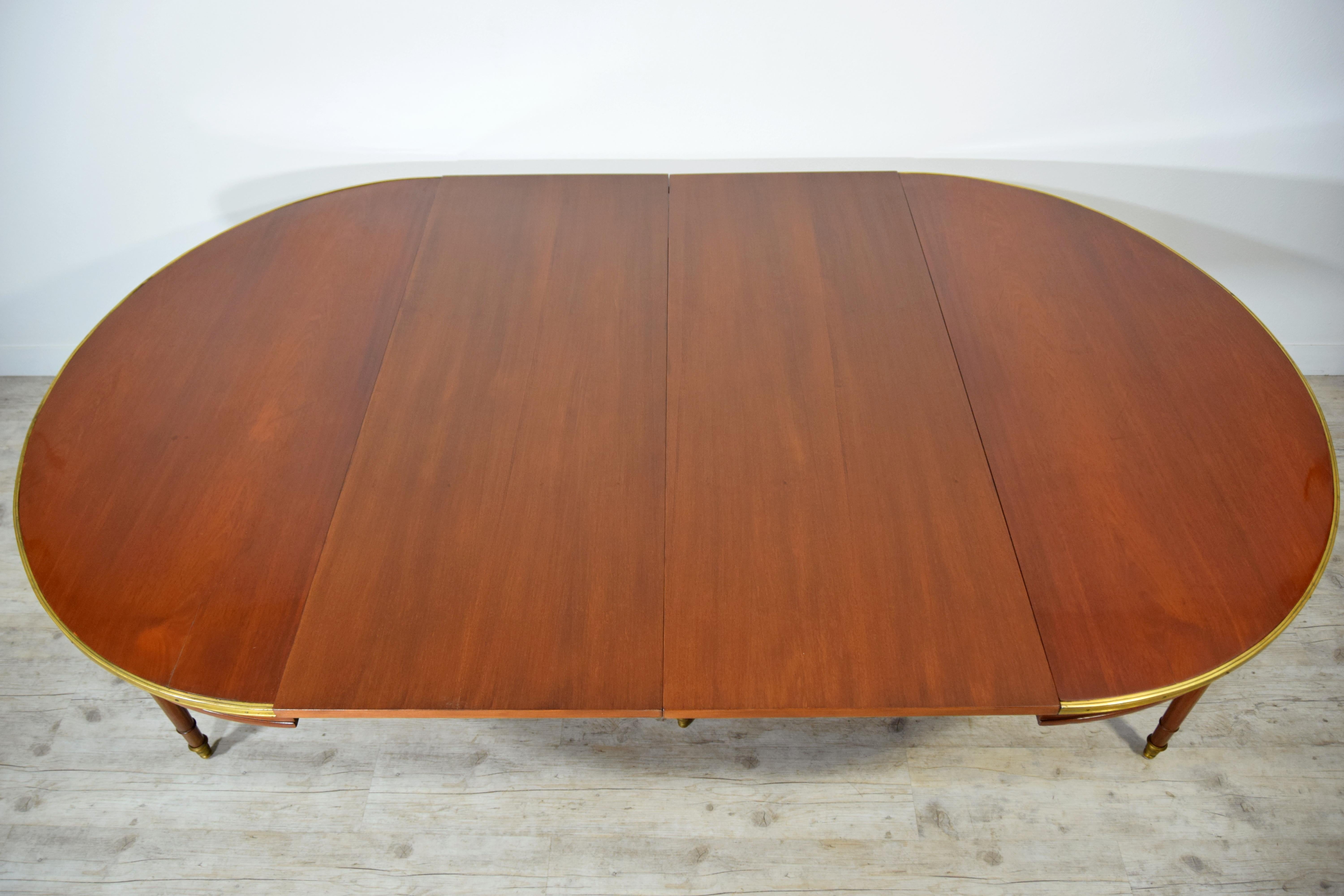 Table ovale extensible française du 19ème siècle en vente 13