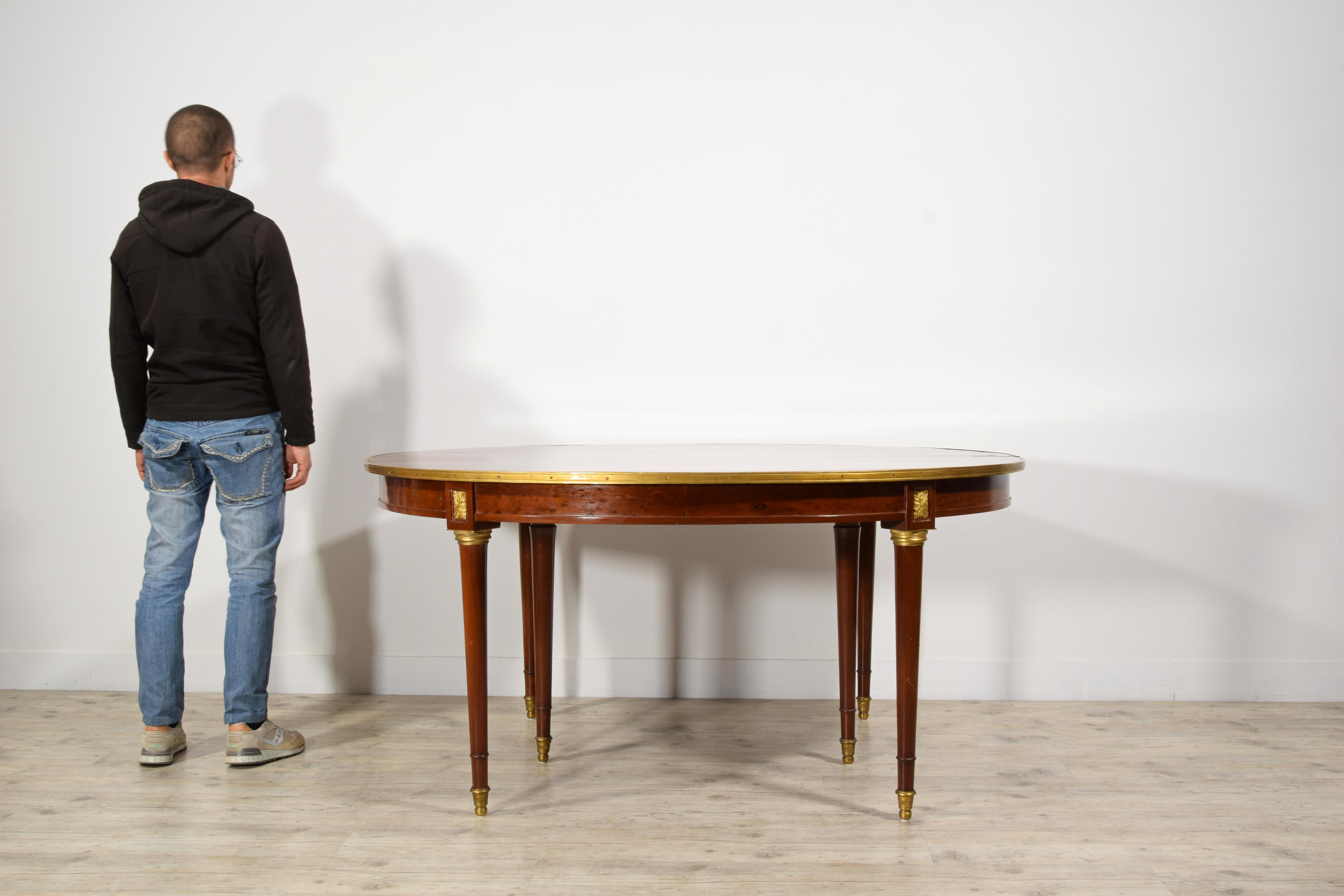 Table ovale extensible française du 19ème siècle en vente 2