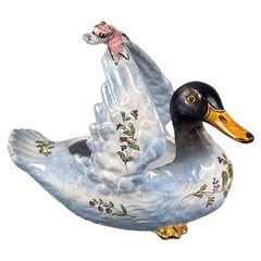 Giardiniere a forma di anatra in maiolica francese del XIX secolo, Saint-Clément