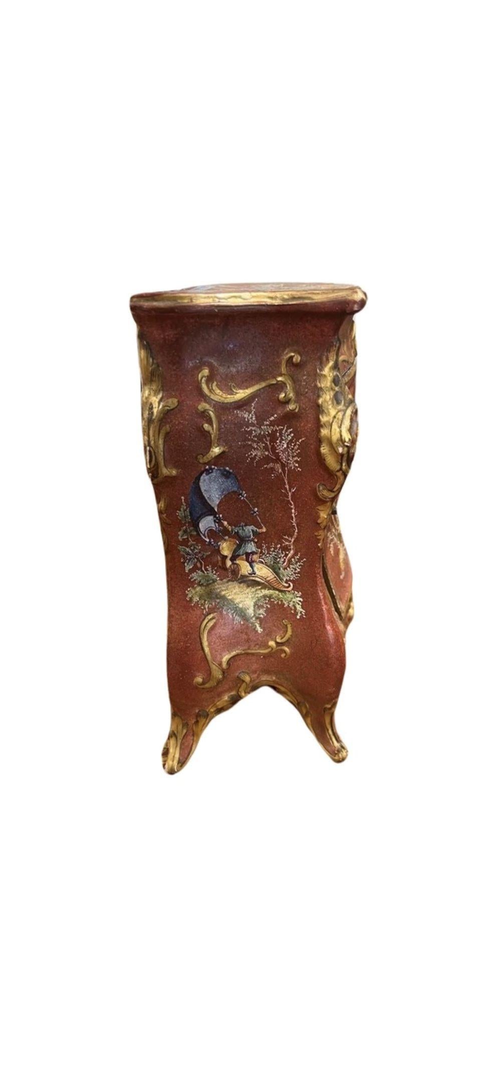 Französischer Fayence-Schrank mit emaillierter Chinoiserie-Tischplatte aus dem 19. Jahrhundert (Bronze) im Angebot