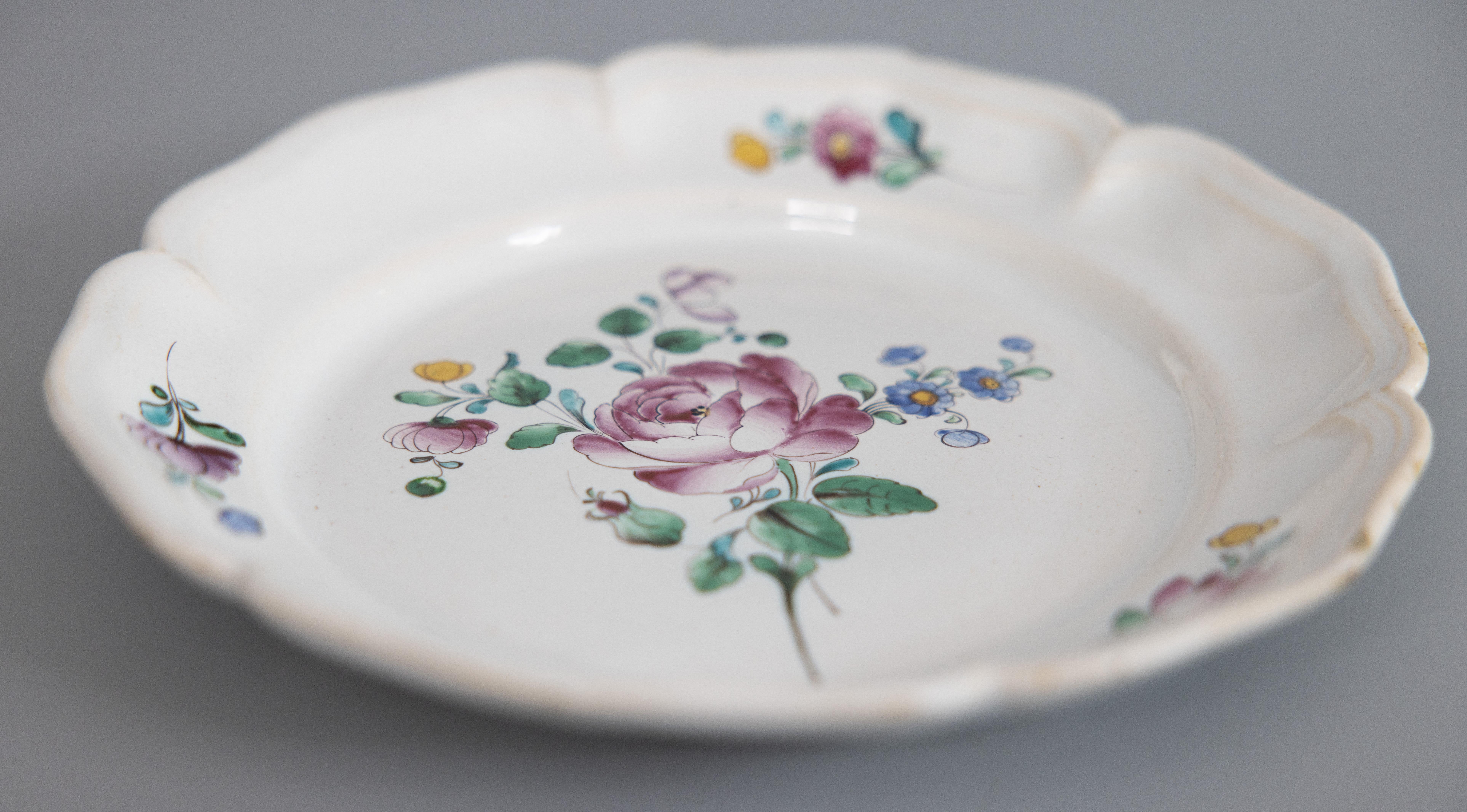 19th Century French Faience Floral Plate In Good Condition For Sale In Pearland, TX