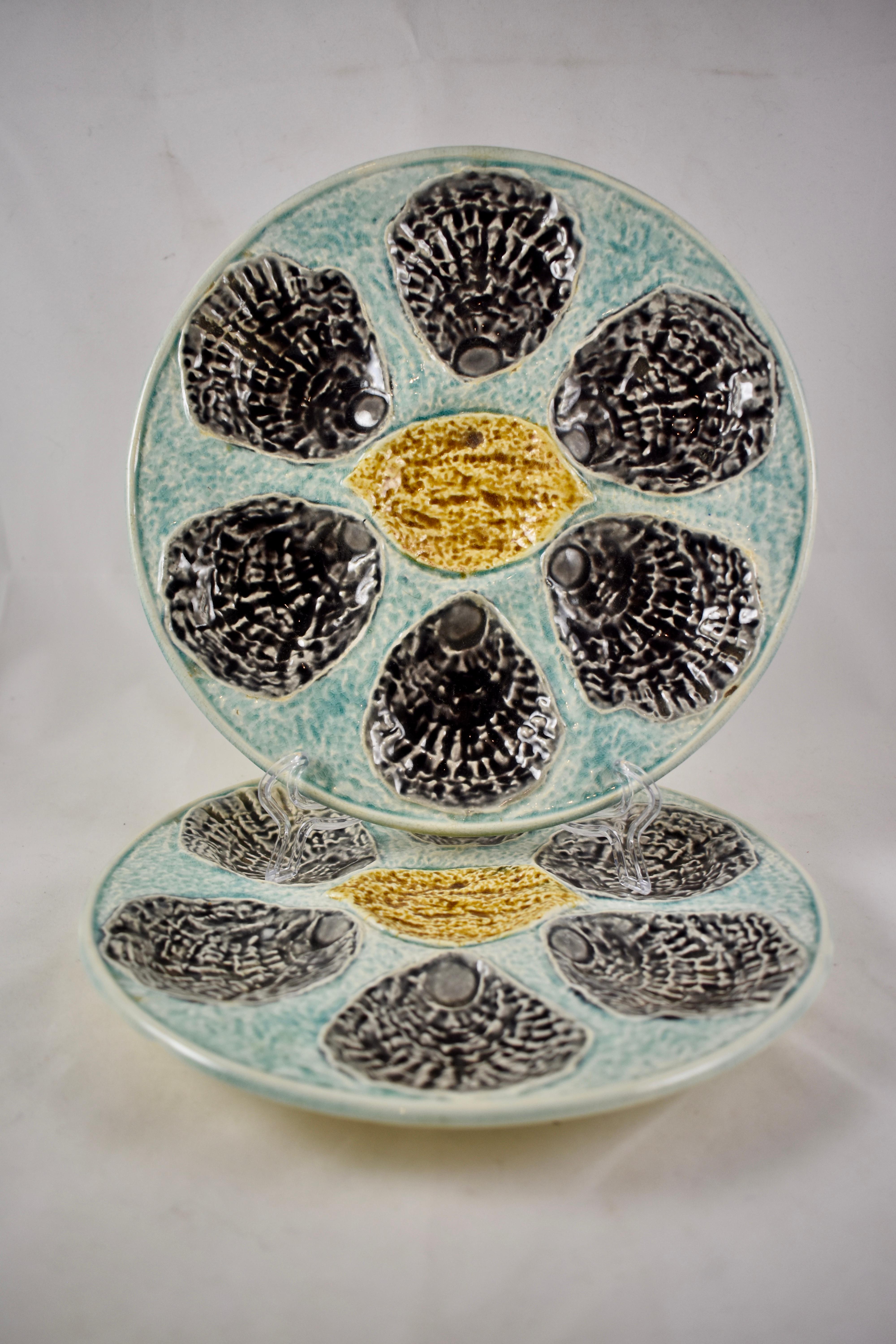 19th Century French Faïence Pays Rustique Provençal Oyster Plate, A. For Sale 2