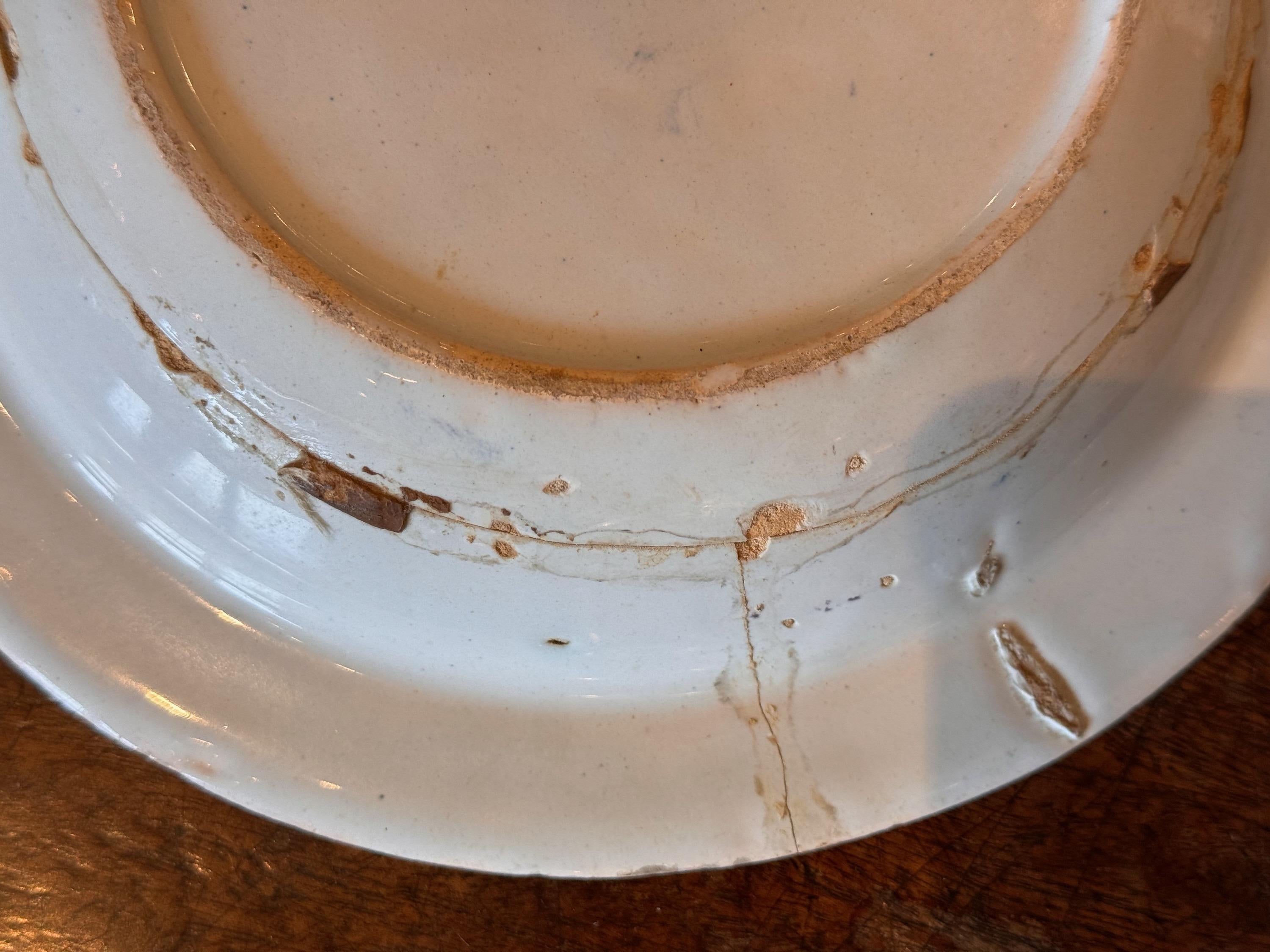Français Assiette en faïence française du 19ème siècle en vente