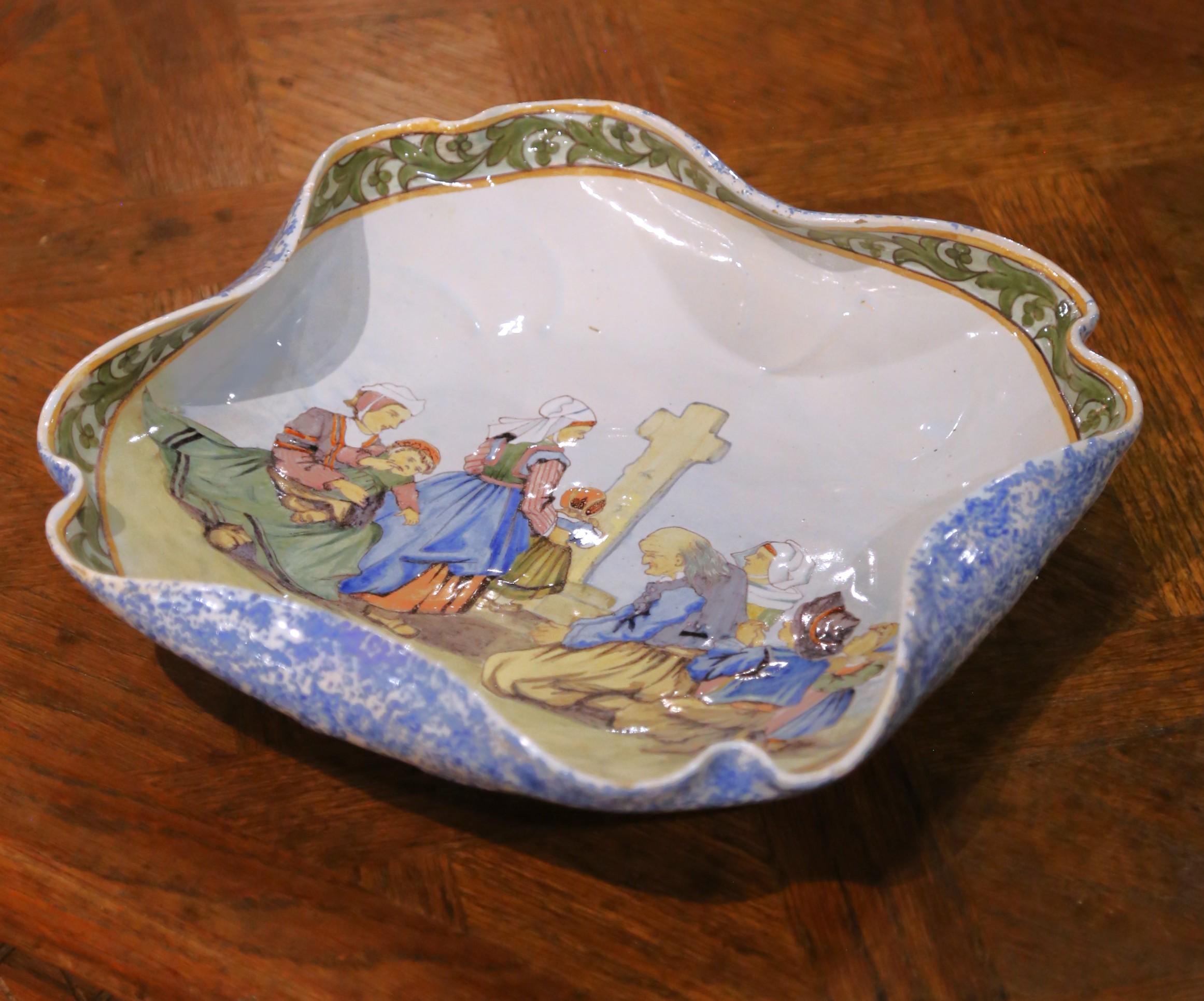19th Century French Faience Porquier-Beau Quimper Decorative Dish For Sale 1