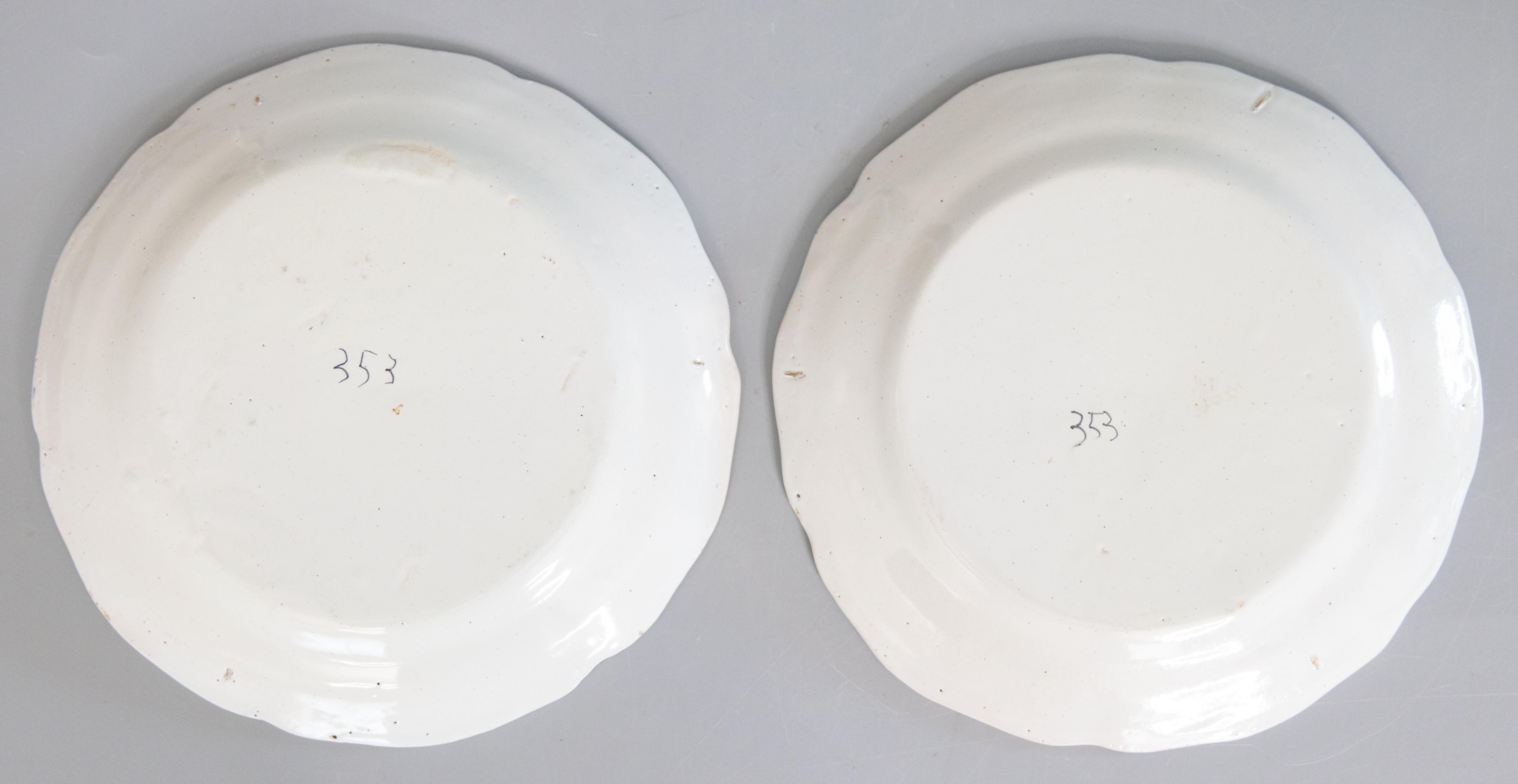 Faïence Paire d'assiettes festonnées Quimper en faïence française du 19ème siècle en vente