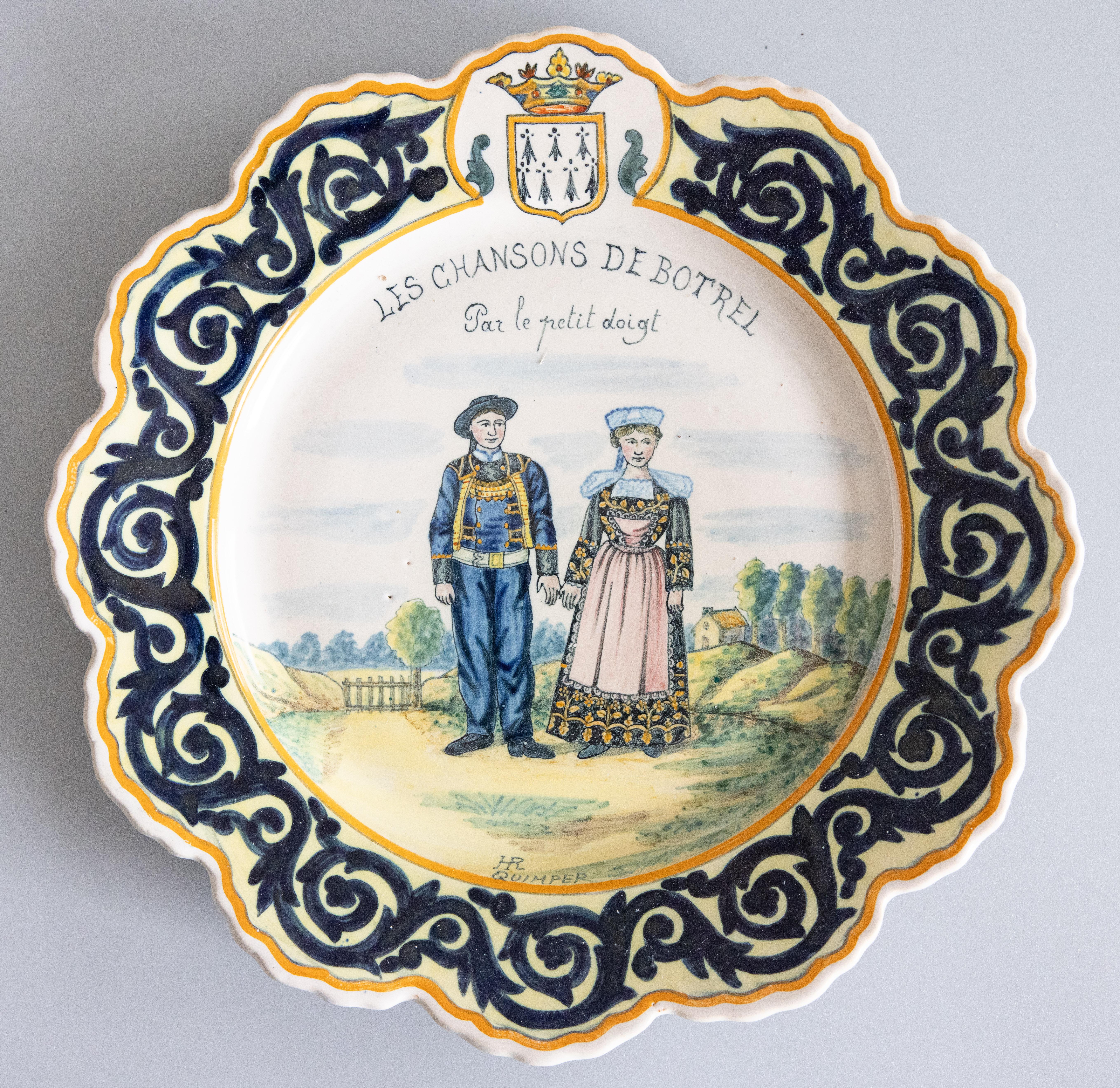 19. Jahrhundert Französisch Fayence Quimper Hochzeitspaar gewellte Platte im Angebot 3