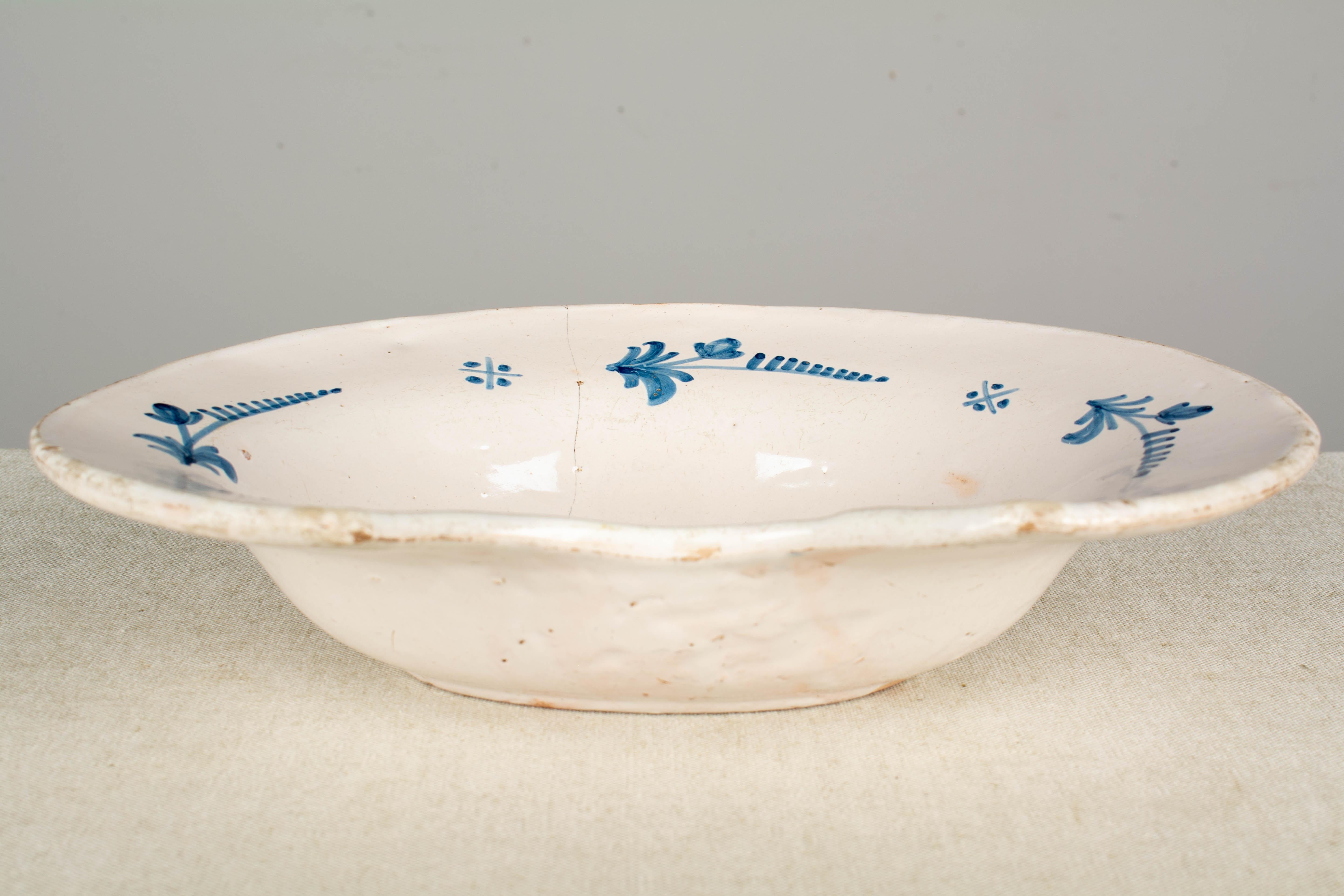 19th Century French Faience Shaving Bowl For Sale 1