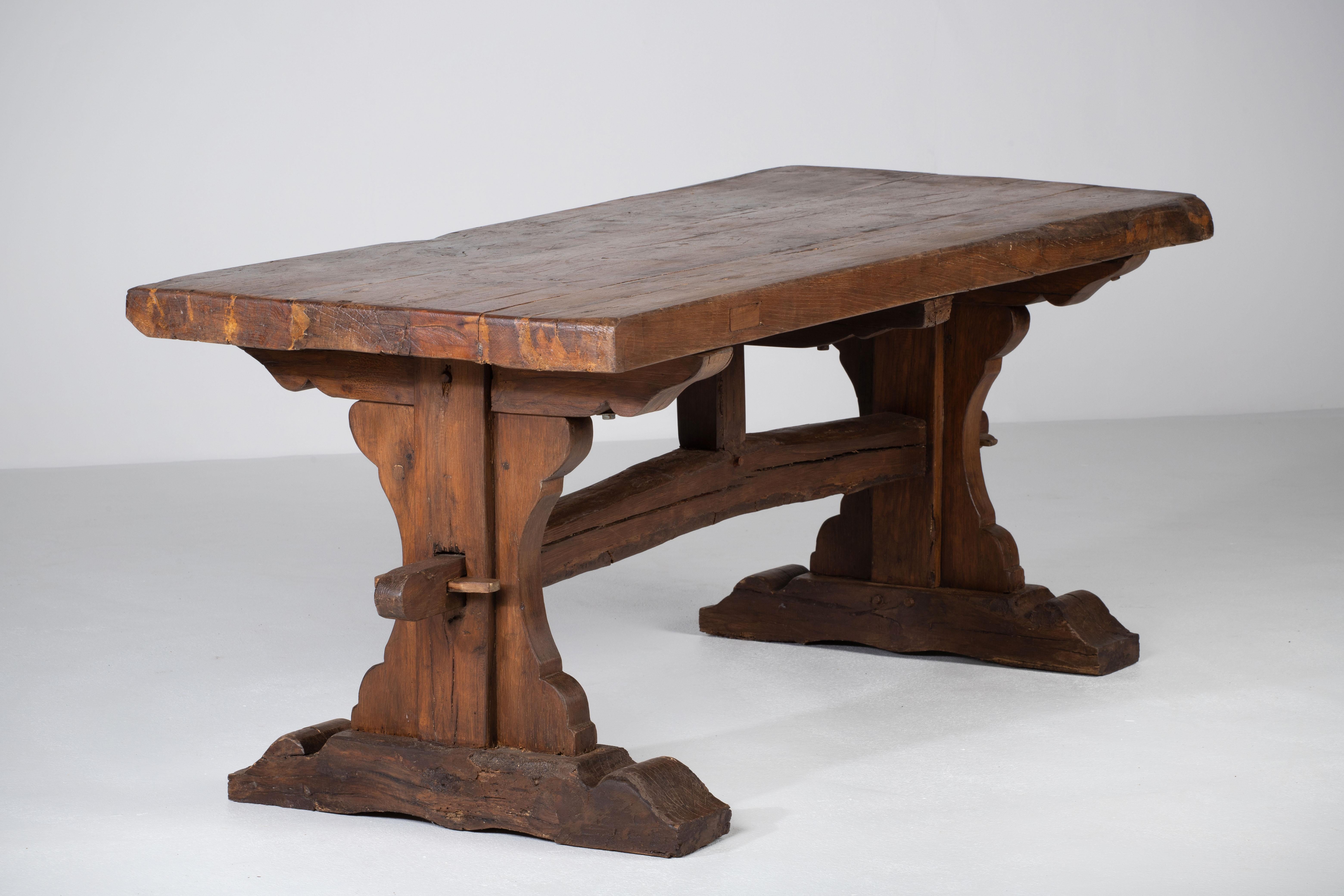 19th-Century French Farmhouse Trestle Table in Solid Oak For Sale 3