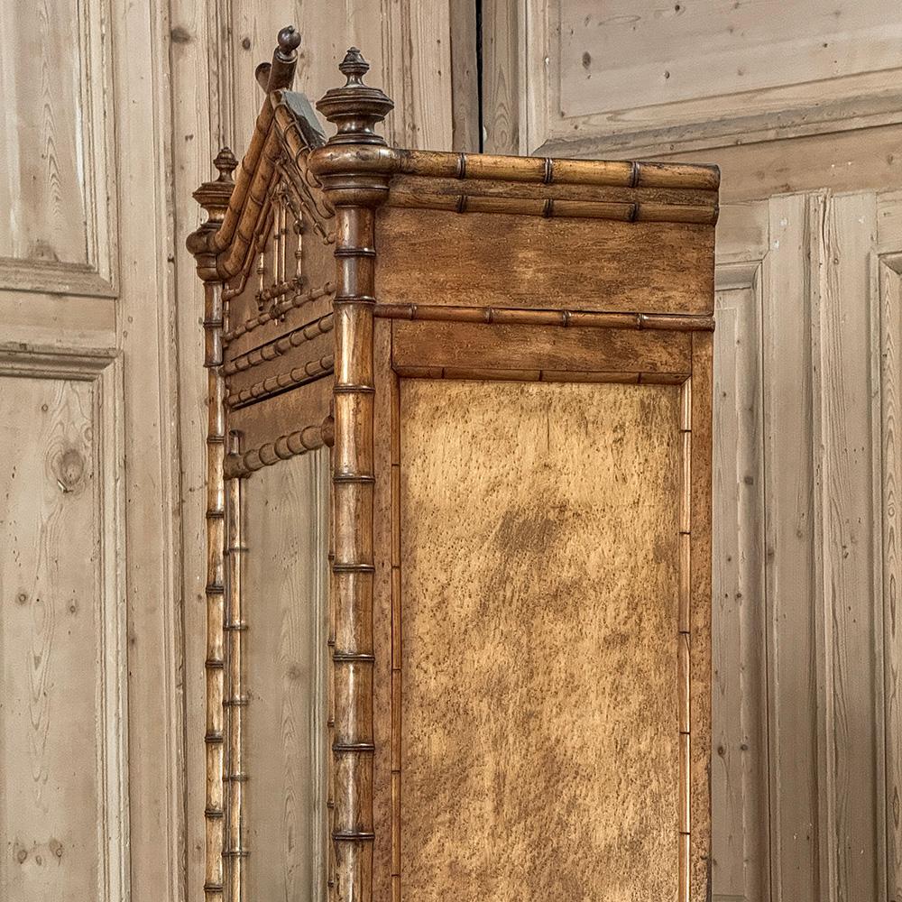 Armoire francese in finto bambù del XIX secolo in vendita 5