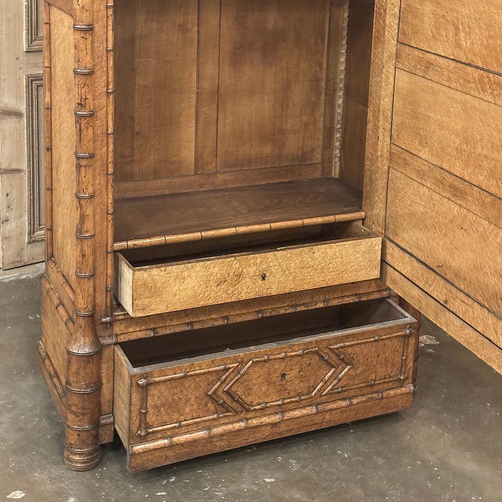Armoire francese in finto bambù del XIX secolo in vendita 9