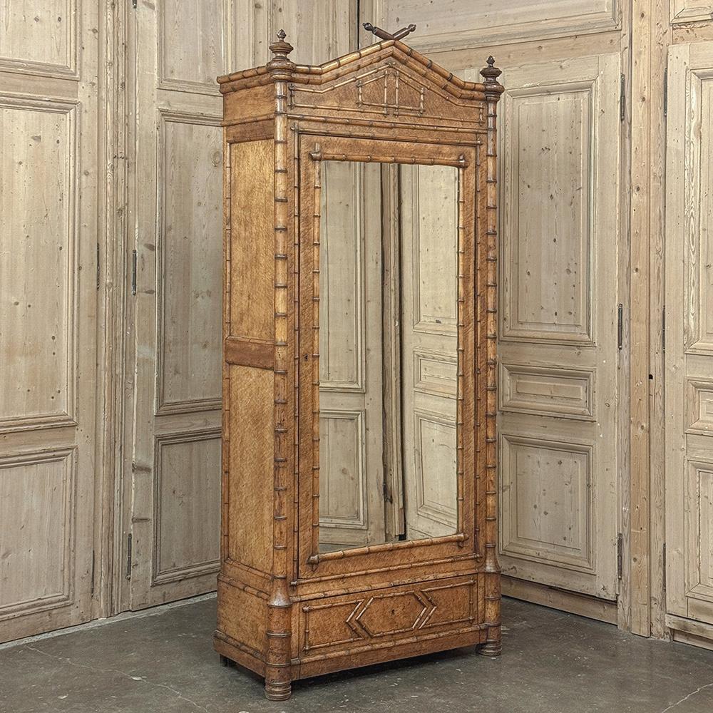 Belle Époque Armoire francese in finto bambù del XIX secolo in vendita