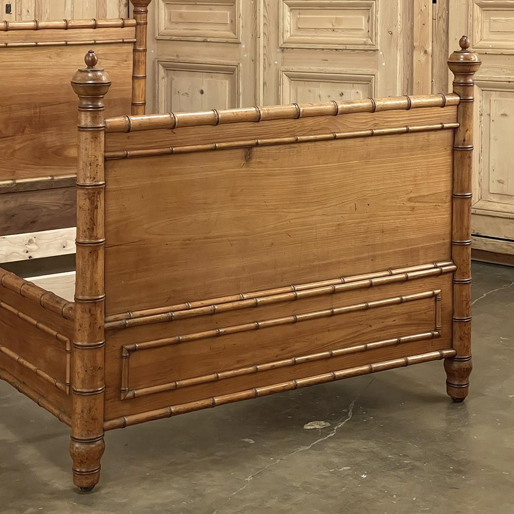 19th Century French Faux Bamboo Bed In Good Condition For Sale In Dallas, TX