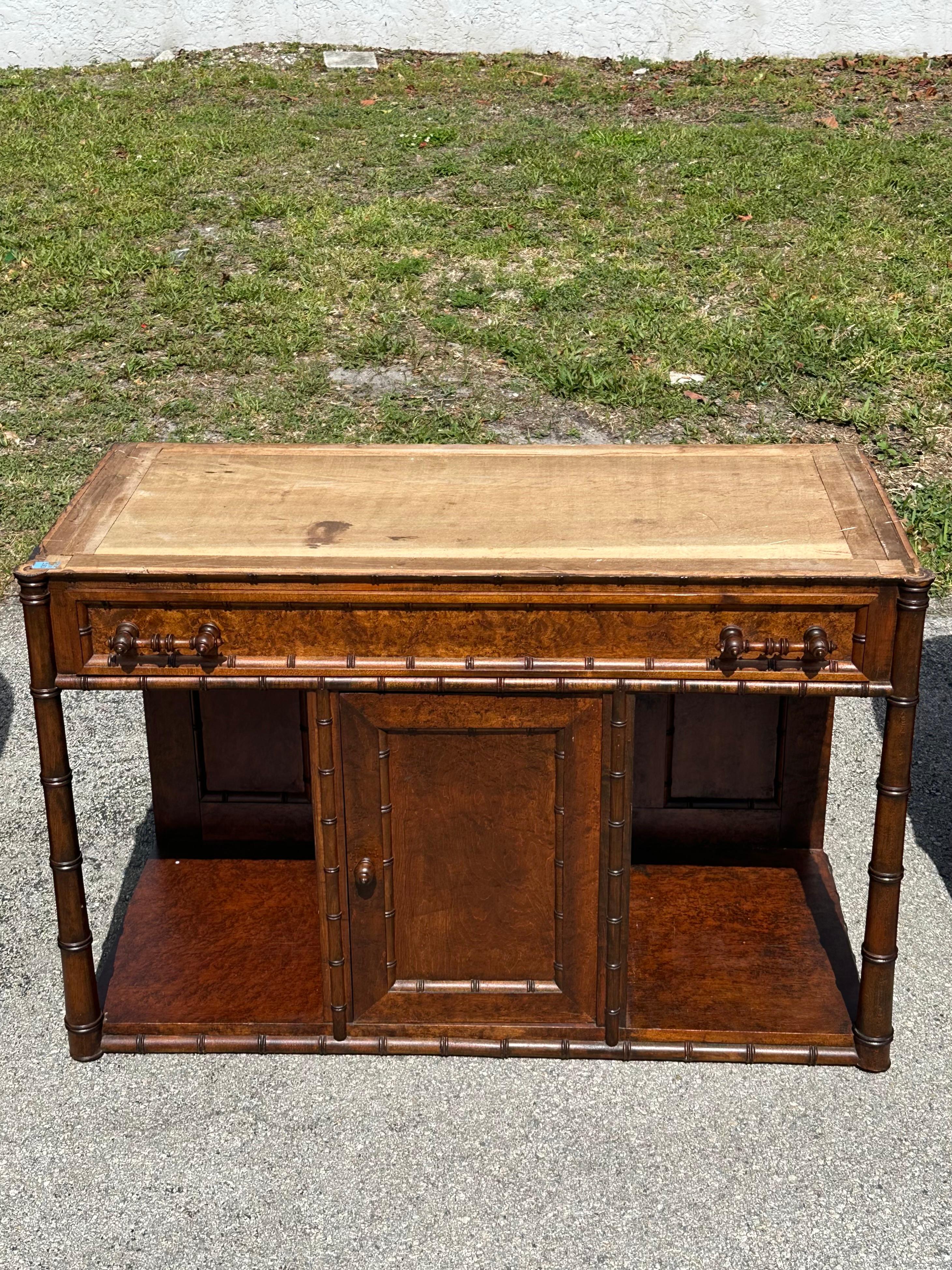 Französische Kommode/ Sideboard aus Kunstbambus, Wurzelholz und weißem Marmor, 19. Jahrhundert im Angebot 12